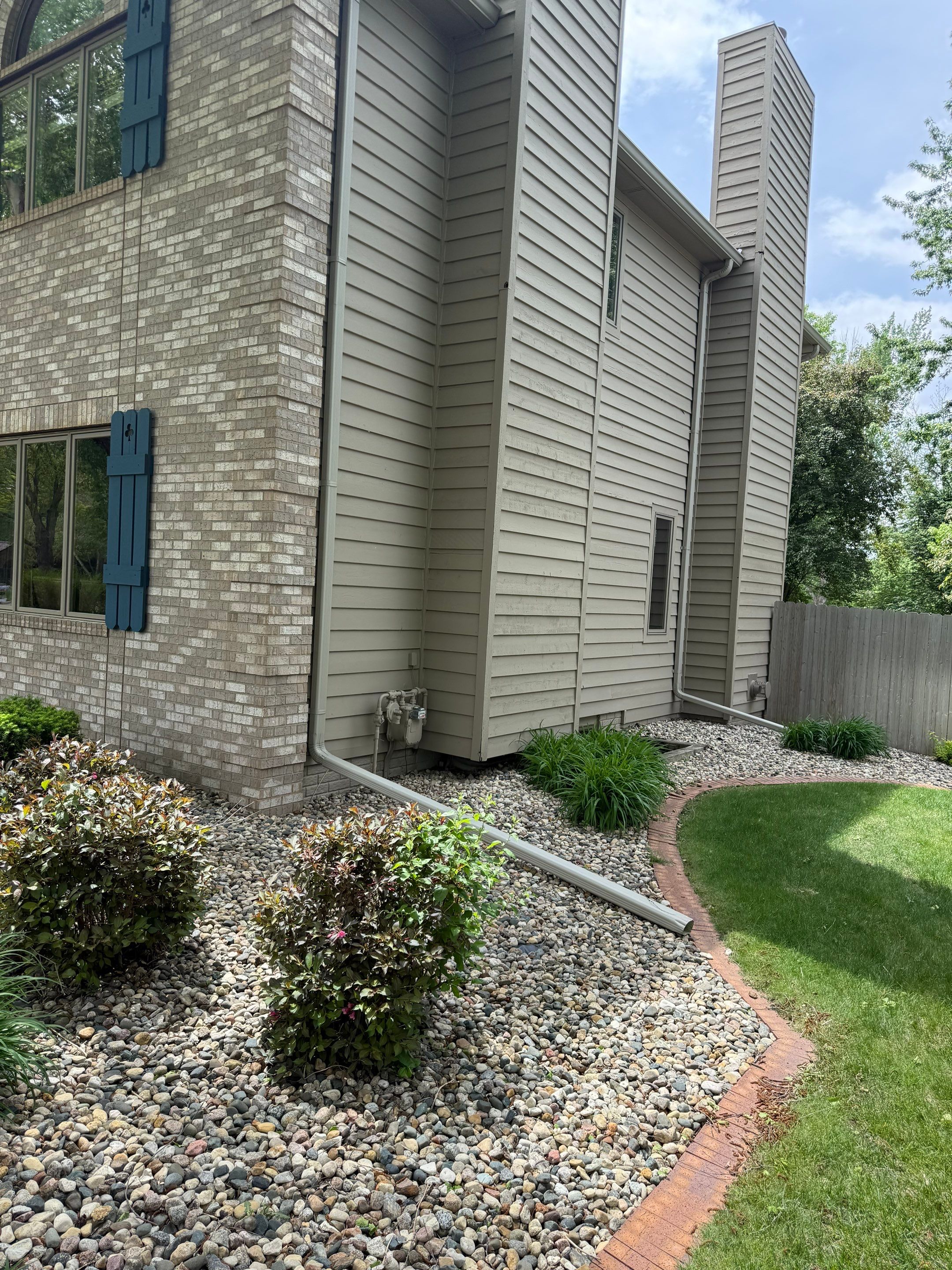 Residential Siding Replacement and Wood Rot Repair in Sioux Falls by Select Painting, Coatings & Garage Cabinets