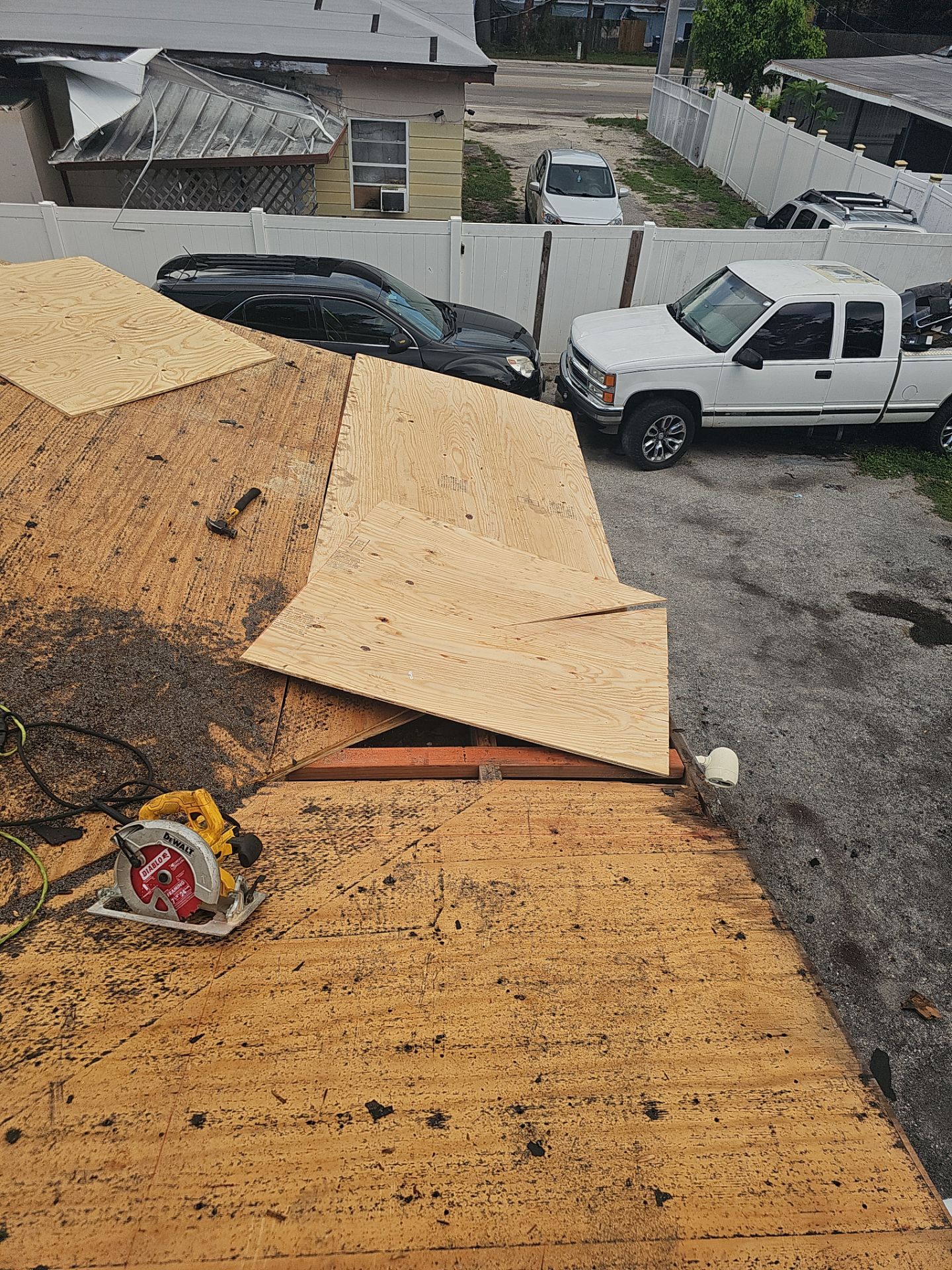 Project in Bradenton 34203 by Mitchell Roofing Company LLC 