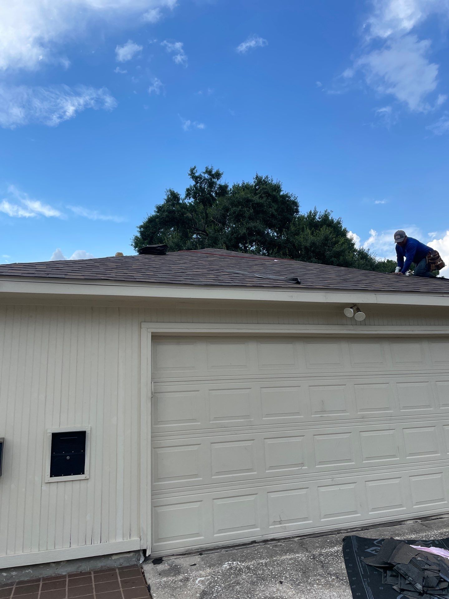 Residential Roofing Installation using Owen's Corning Duration (Lifetime) Shingles by Roof Repair Company