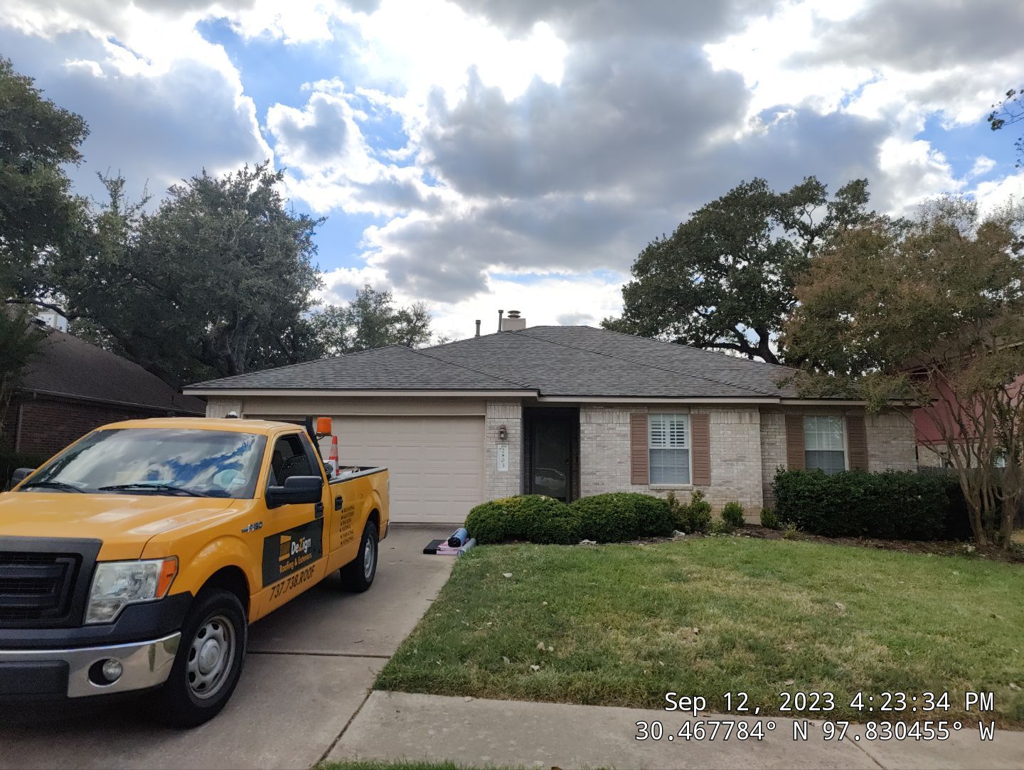 Residential Roofing Installation using Owens Corning Duration TruDef Driftwood by DeZign Roofing & Exteriors