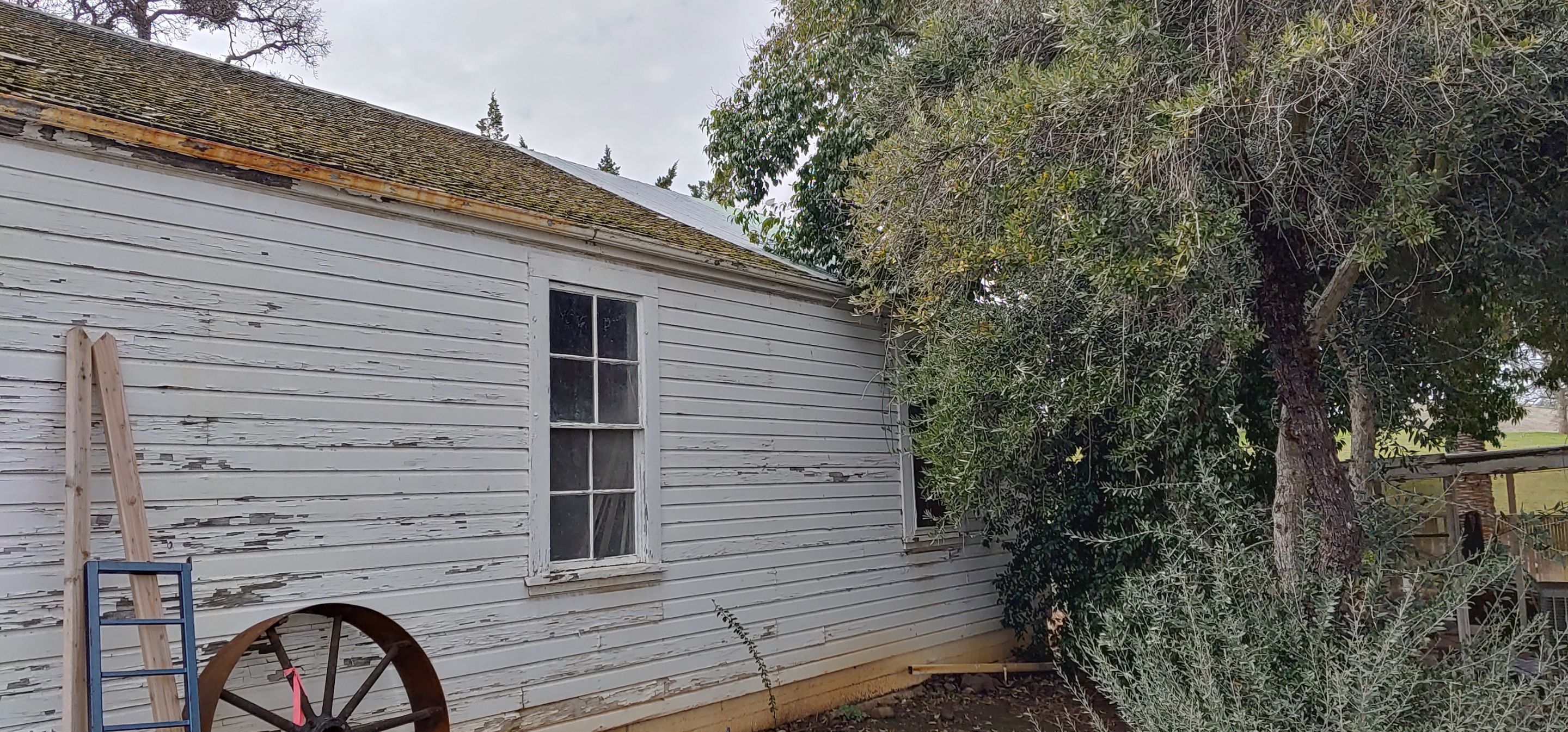 Residential Roofing Installation using Standing seam metal roofing system by Straight Edge Roofing Inc