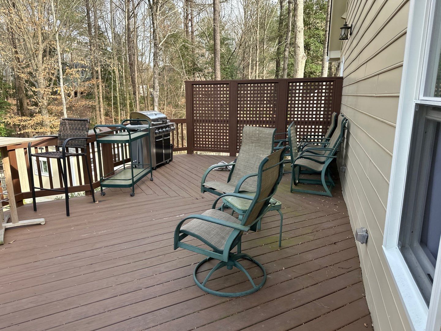 Coated Deck using AcryFin by DuraSeal