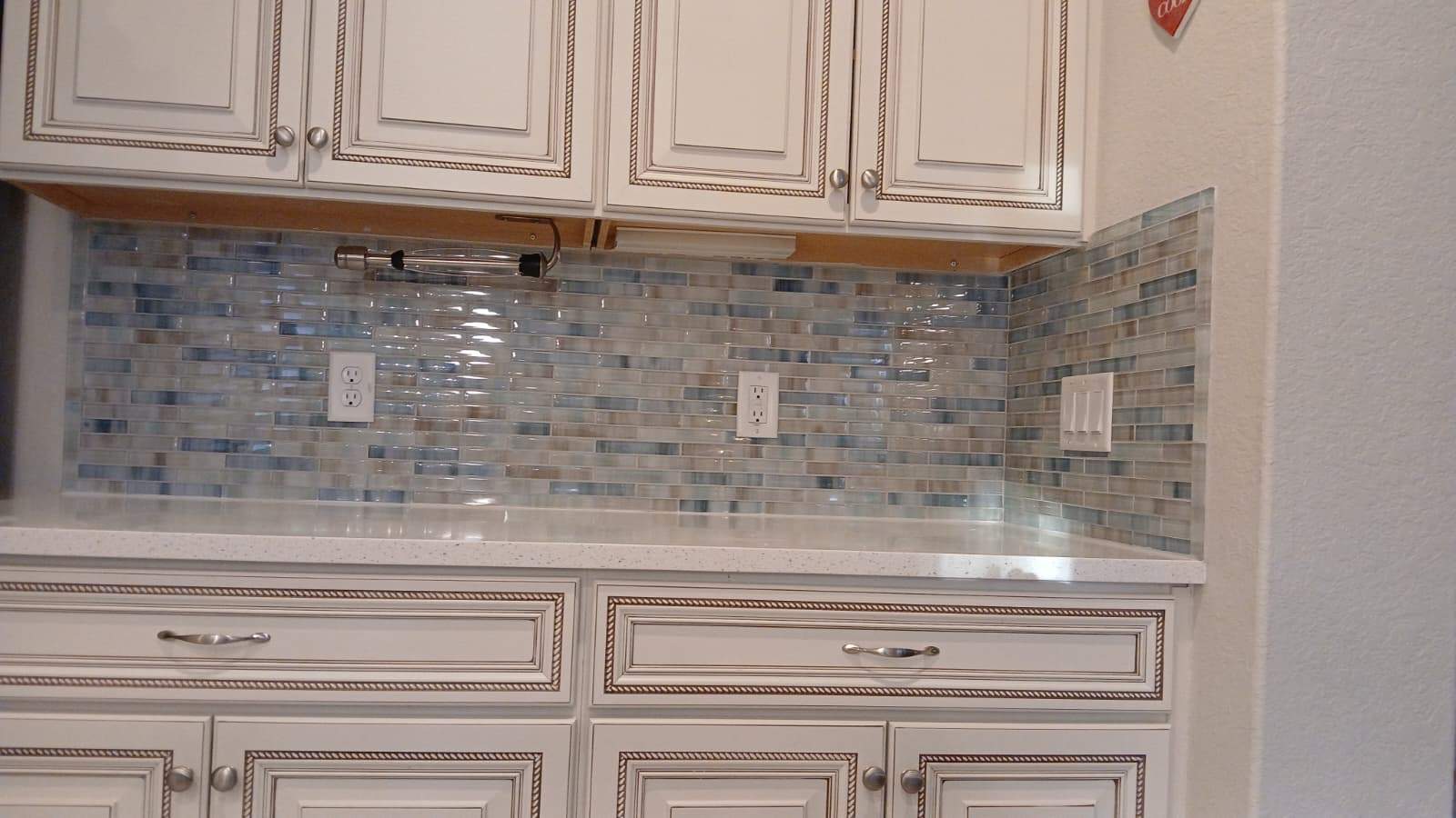 San Antonio Kitchen Remodel with Quartz Counters and Glass Backsplash by Mena stone surfaces