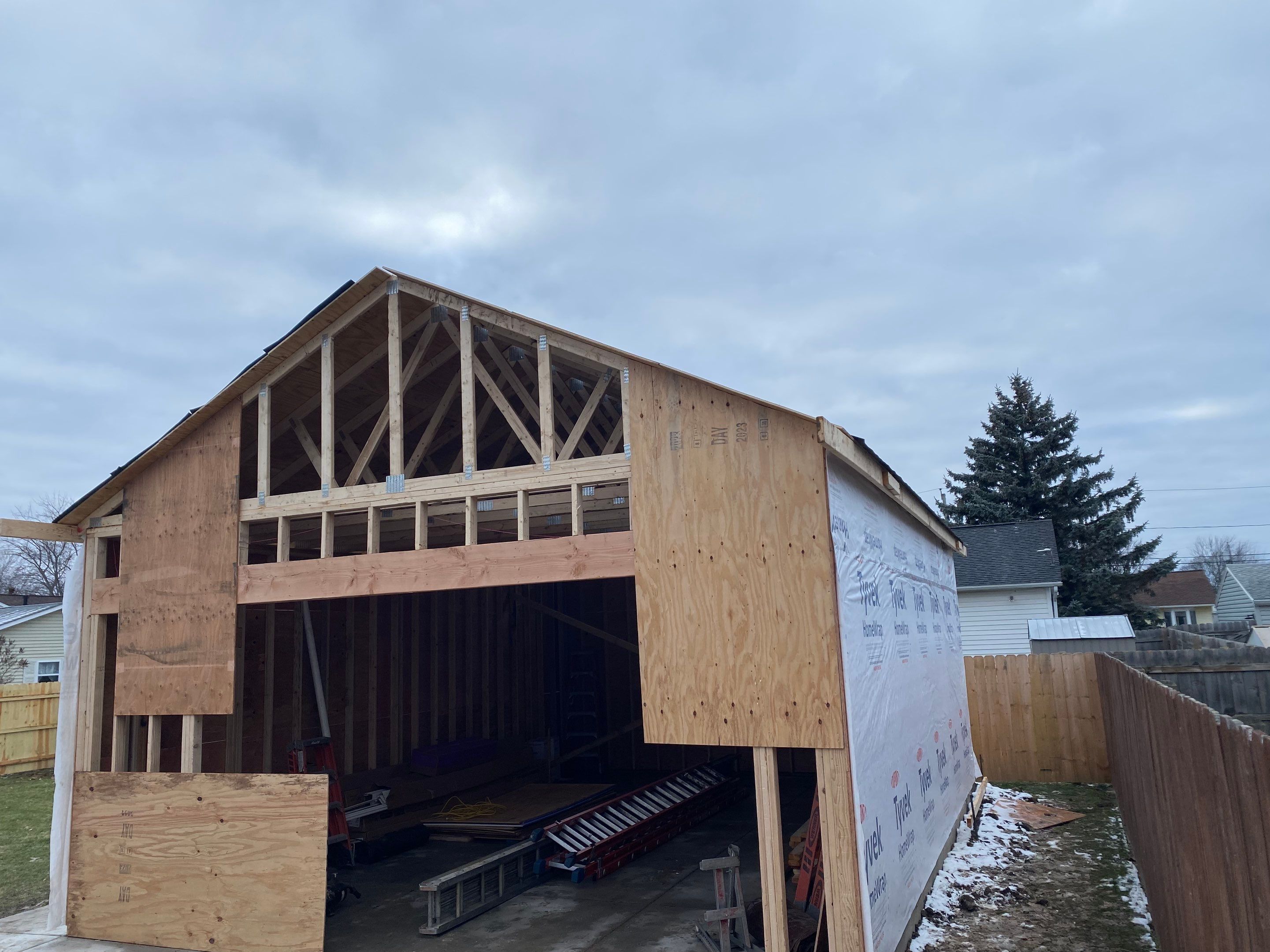 Garage by Ivy Lea Construction
