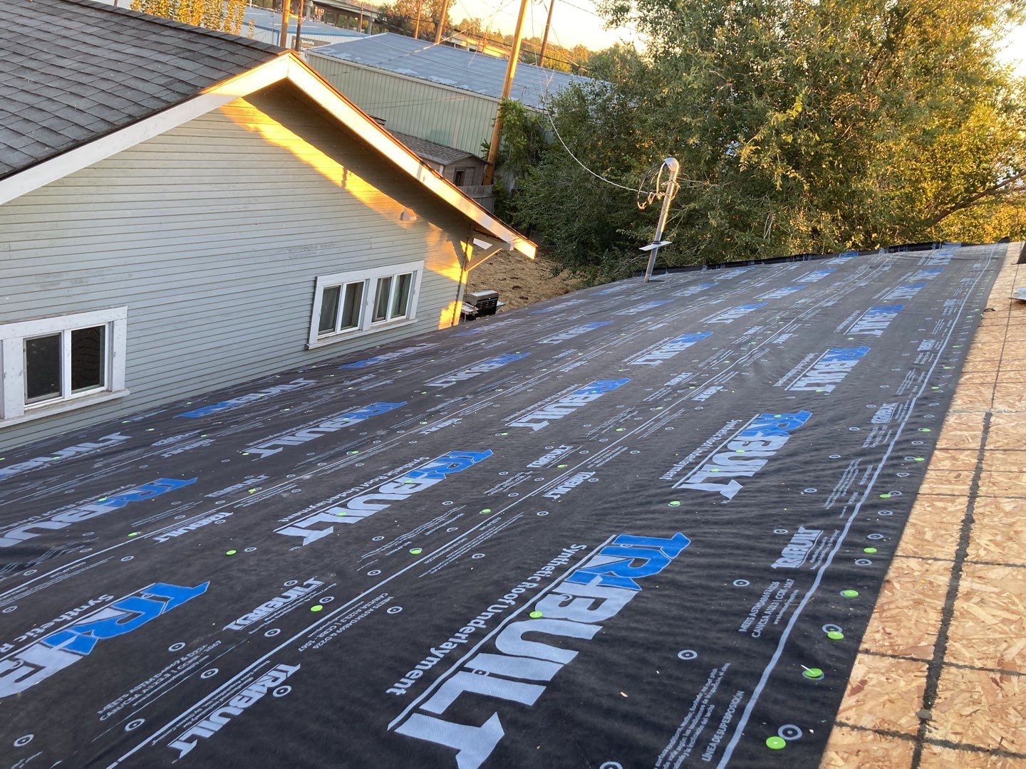 Nampa ID., single level Investment Property Roofing Installation using Owens Corning Oakridge in Peppermill Grey by ID Roofing LLC
