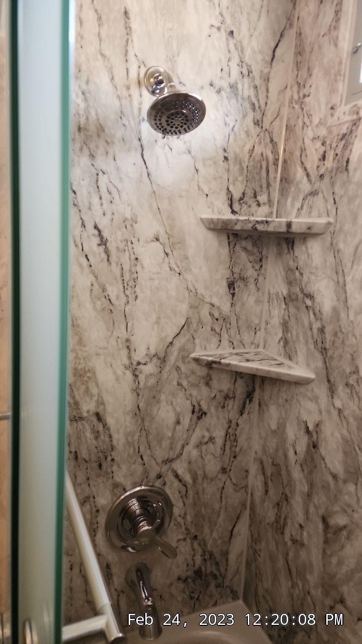 New Tub and Walls by BathPlanet SW Virginia