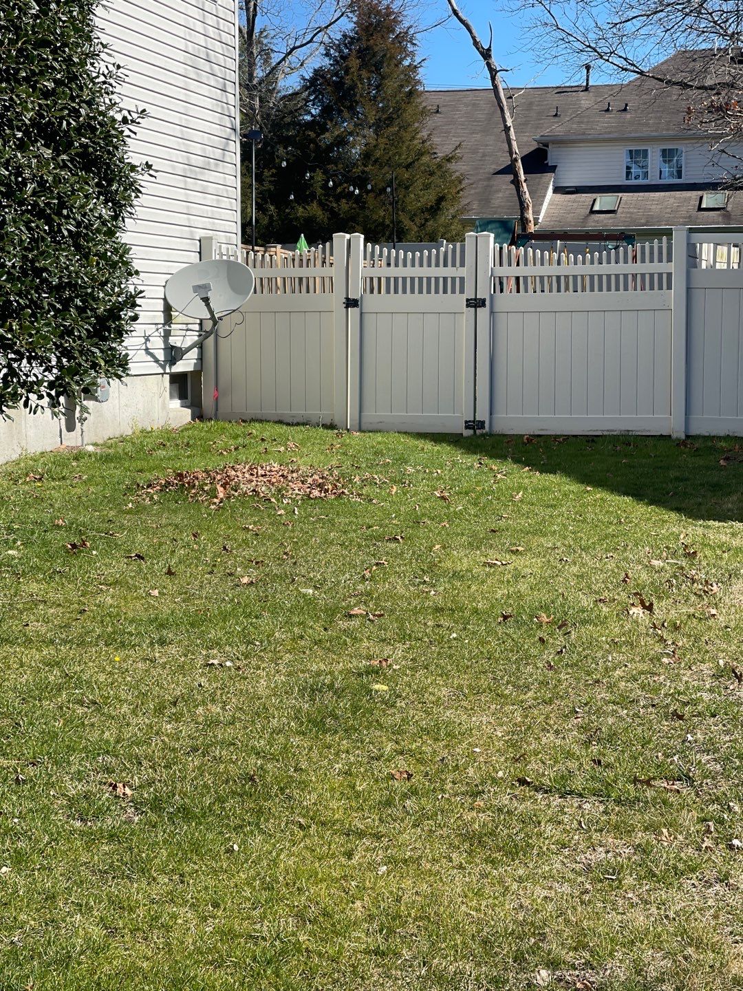 Fence Cleaning-Vinyl & House Wash by SJ Exterior