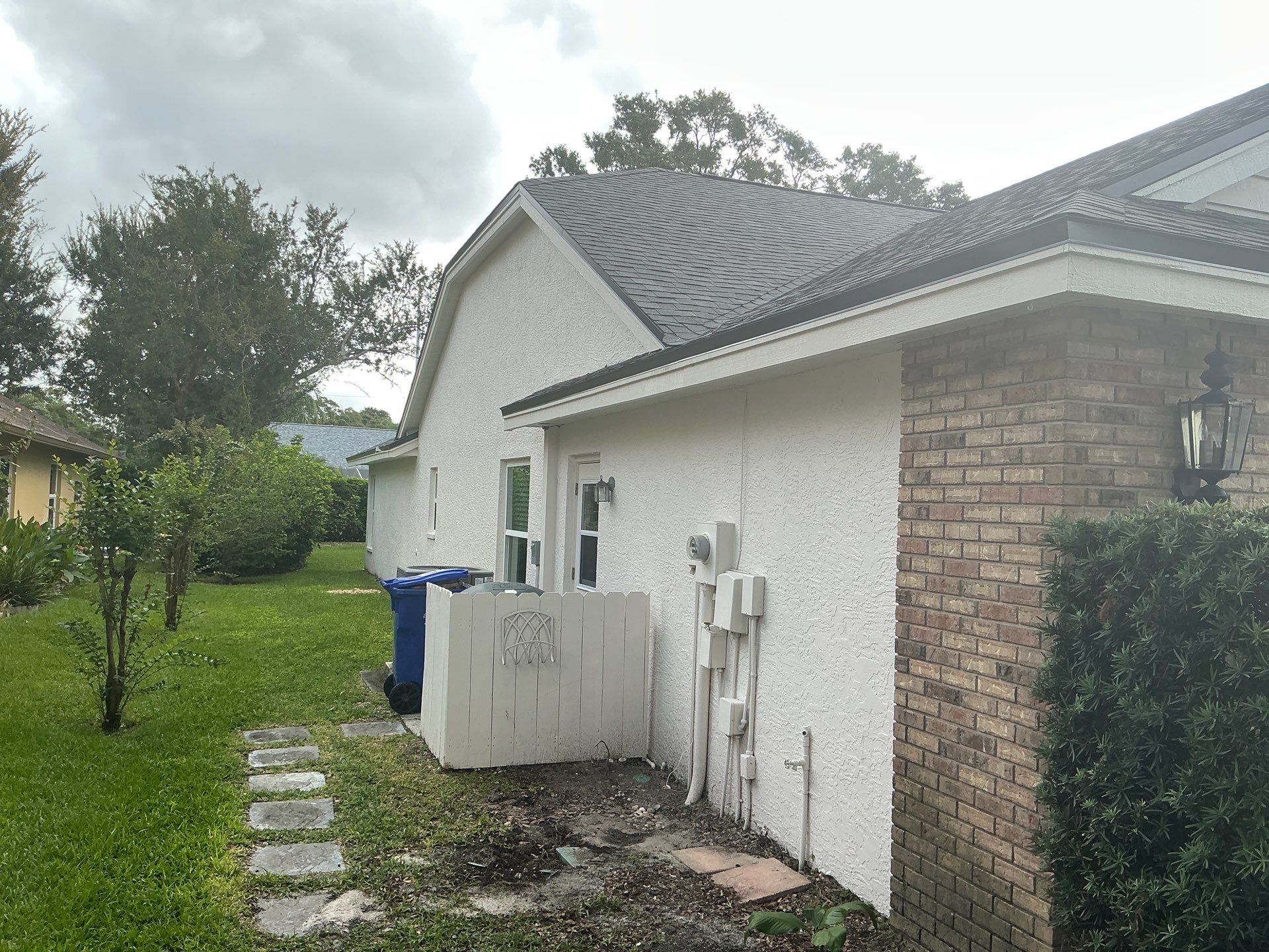 6 Inch Seamless Gutters using K-Style Seamless Gutters in Palm Harbor FL by Gutter Professors