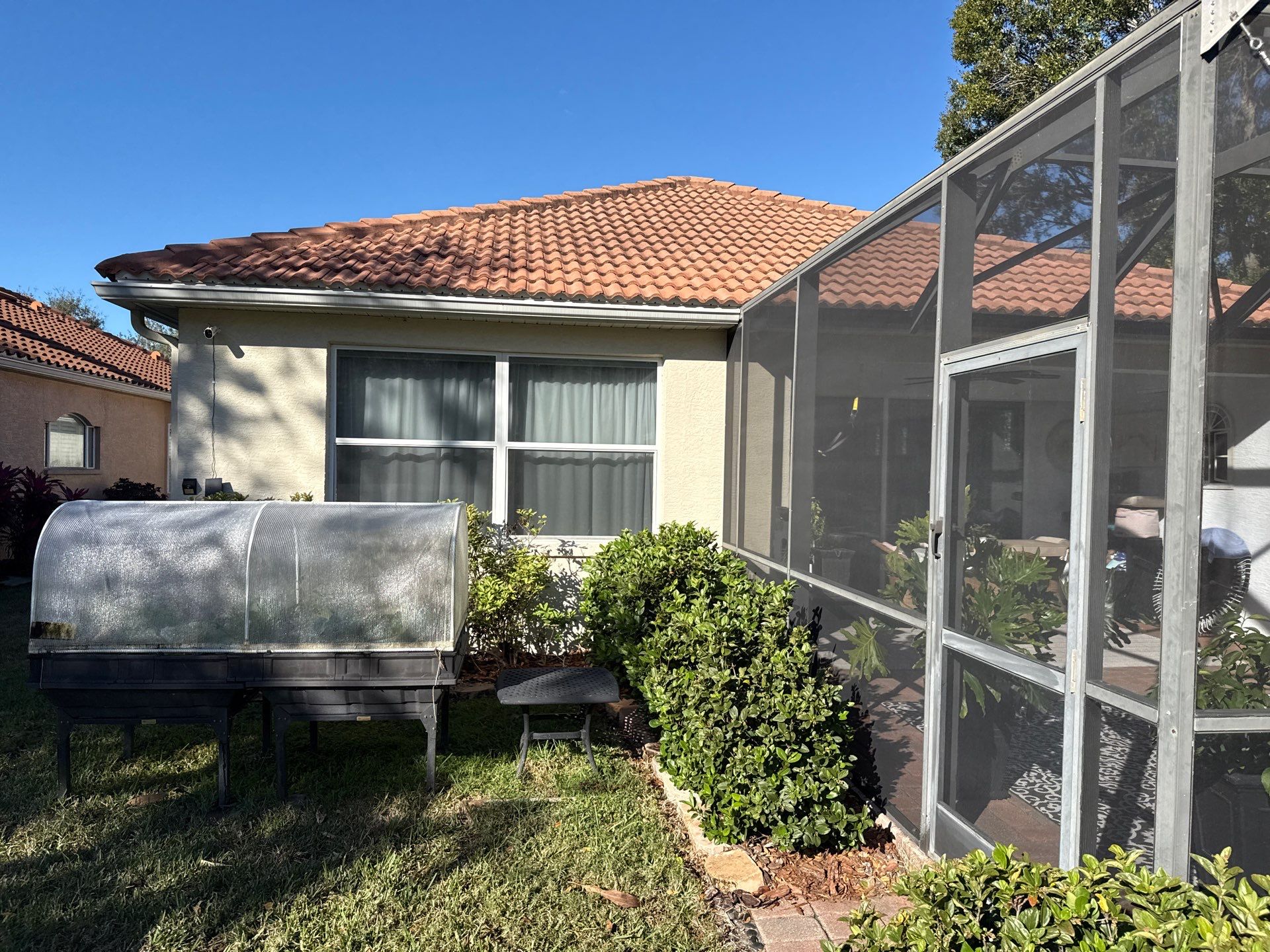 Barrel Tile Roof Cleaning in Tara – Bradenton, FL by Sunshine AquaWash