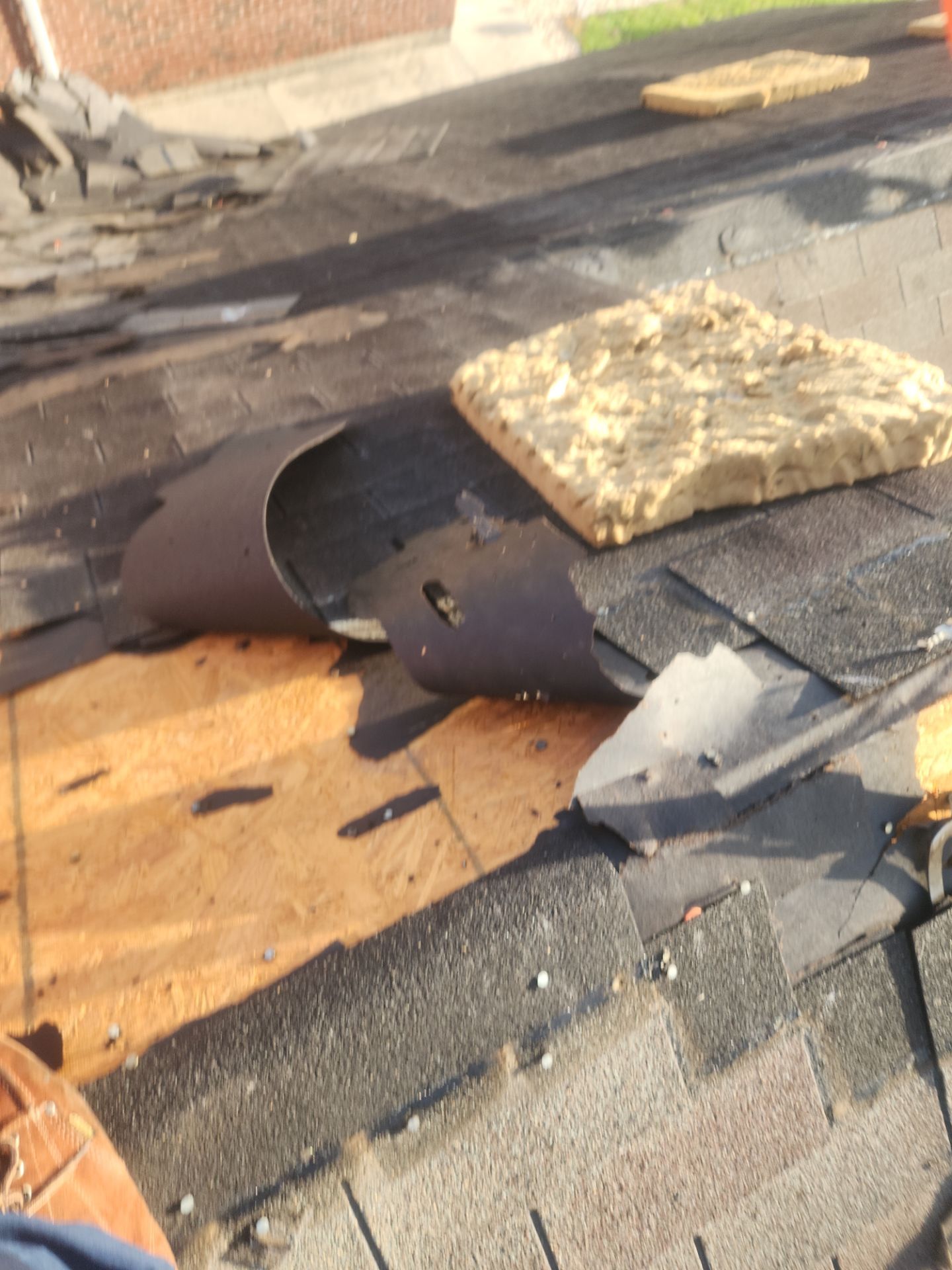 Residential Roofing Installation using Owen's Corning Duration (Lifetime) Shingles by Roof Repair Company