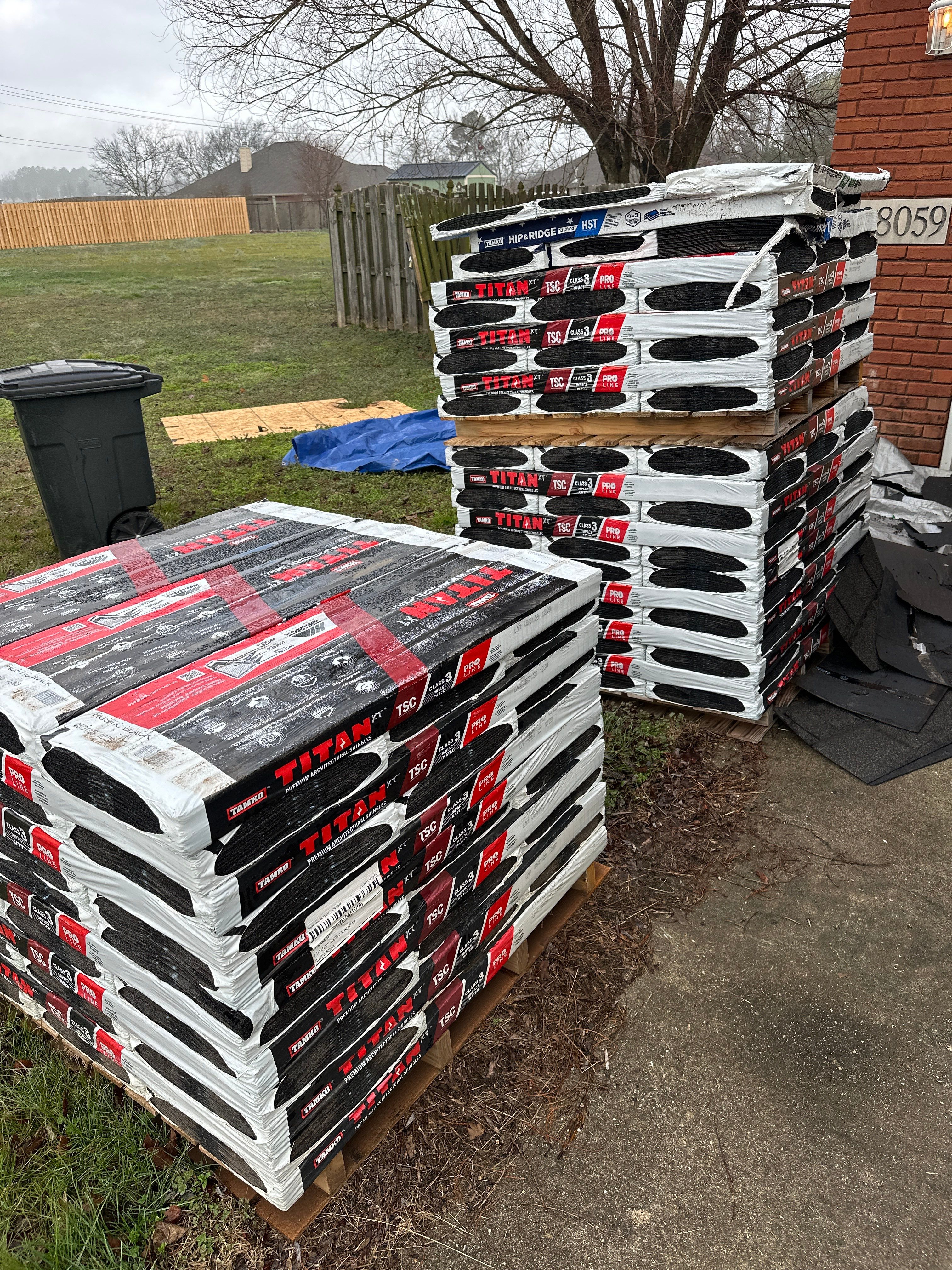 Rustic Black Titan  - Clements by BayCo Roofing