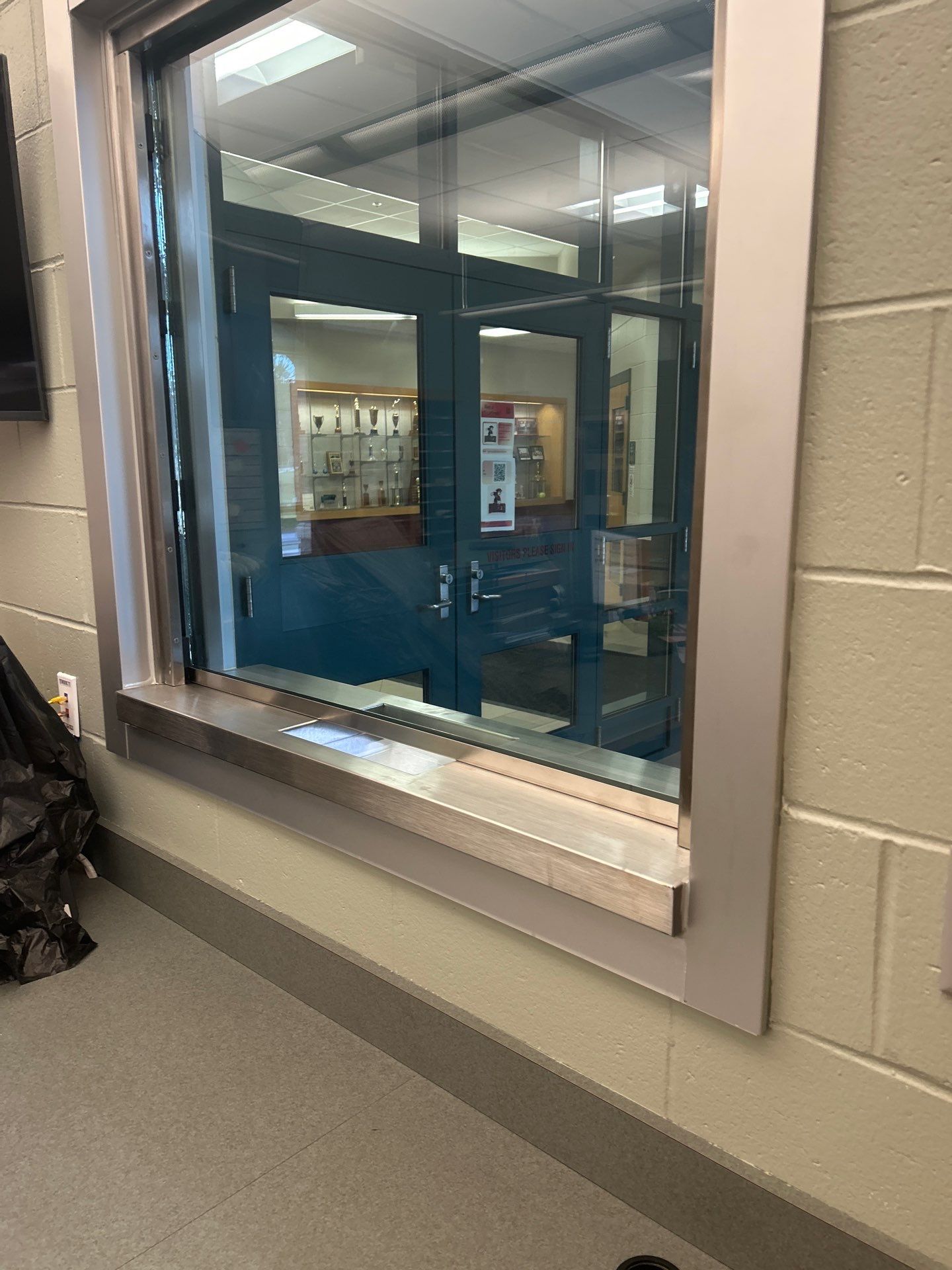 Reception Window using Bullet-Resistant Glass by Cheshire Glass Company