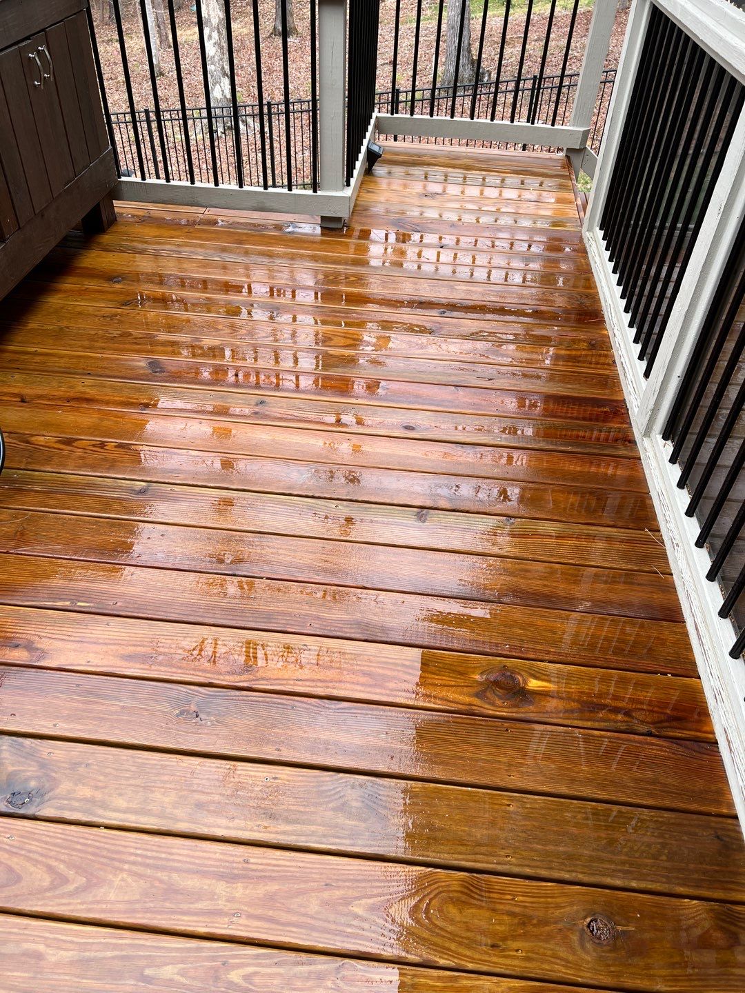 Screened Porch using Wood Sealant by DuraSeal
