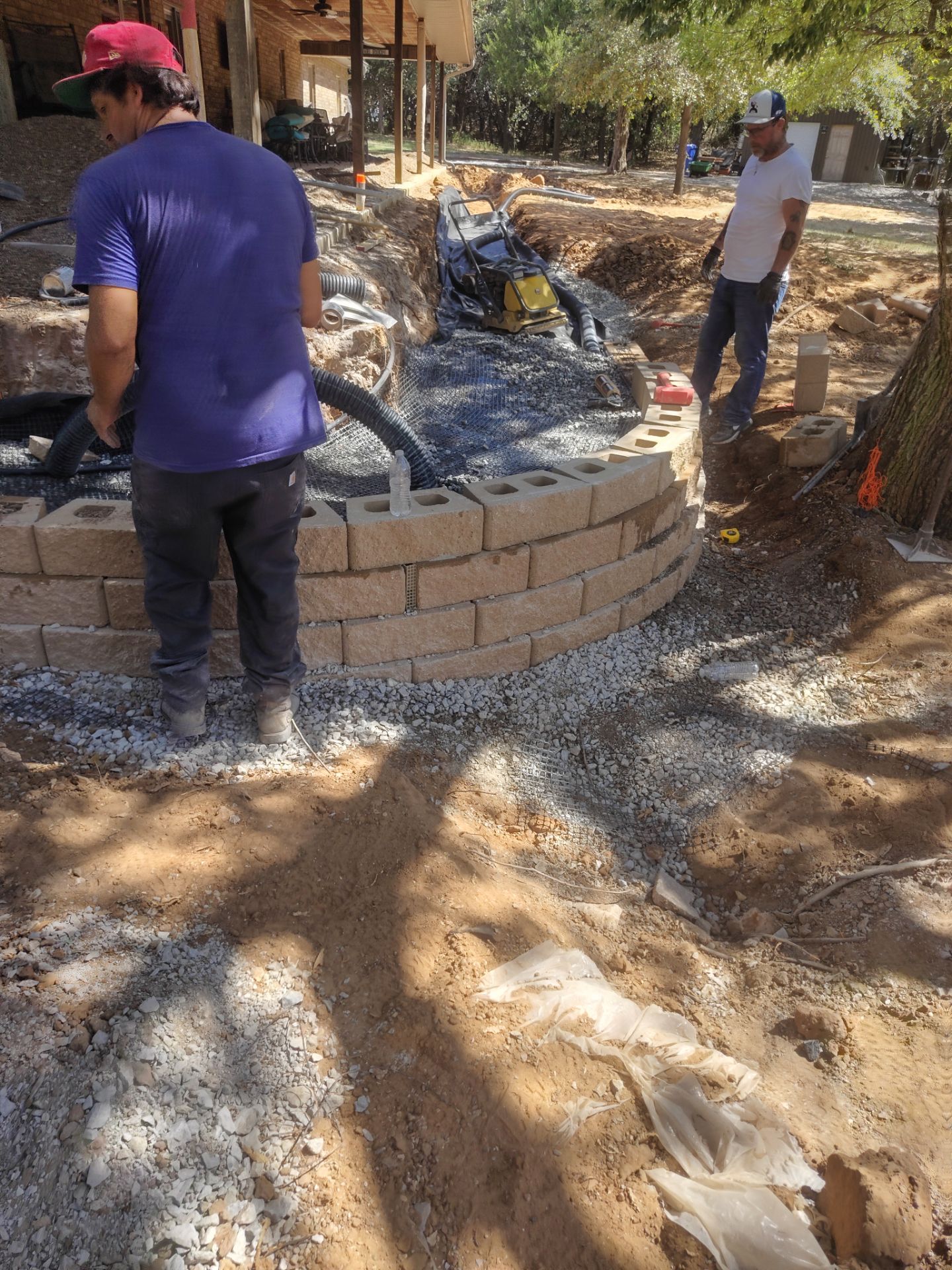Retaining Wall by Clays Services Inc
