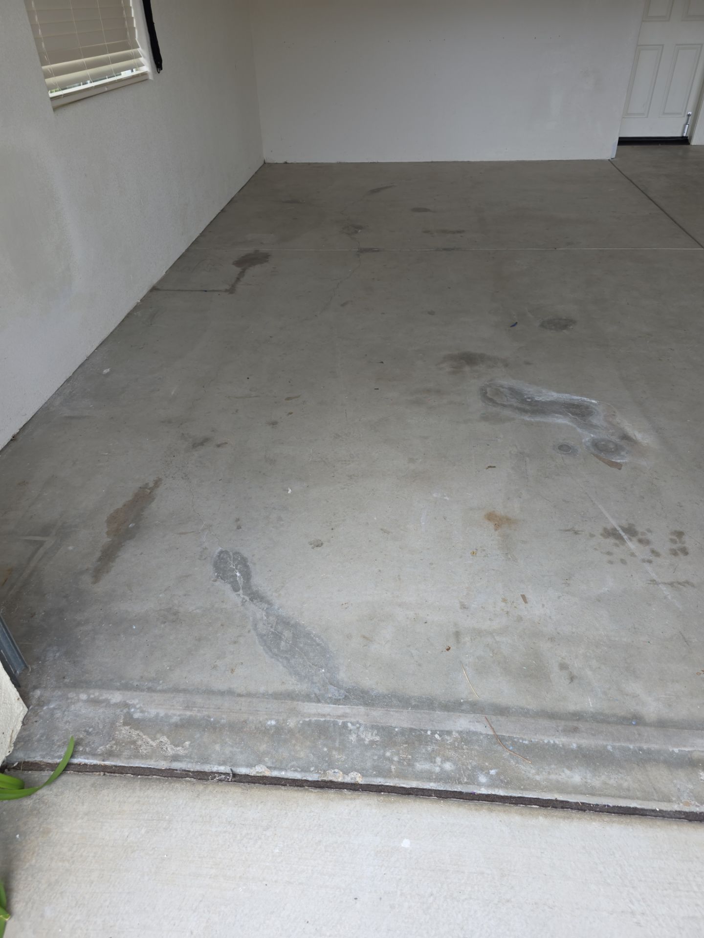 Polyurea Garage Floor Coating with Creekbed Finish in Arroyo Grande by MGP Coatings