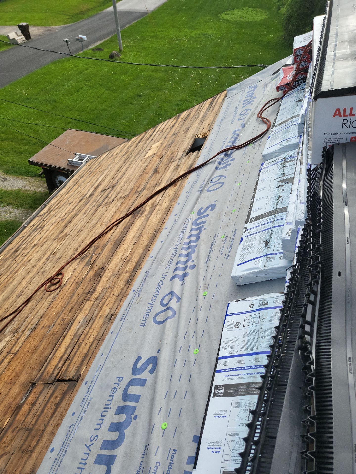 Atlas Pinnacle, Color, Morning Harvest, Drip Edge, Color, Royal Brown by Eagle Eye Roofing