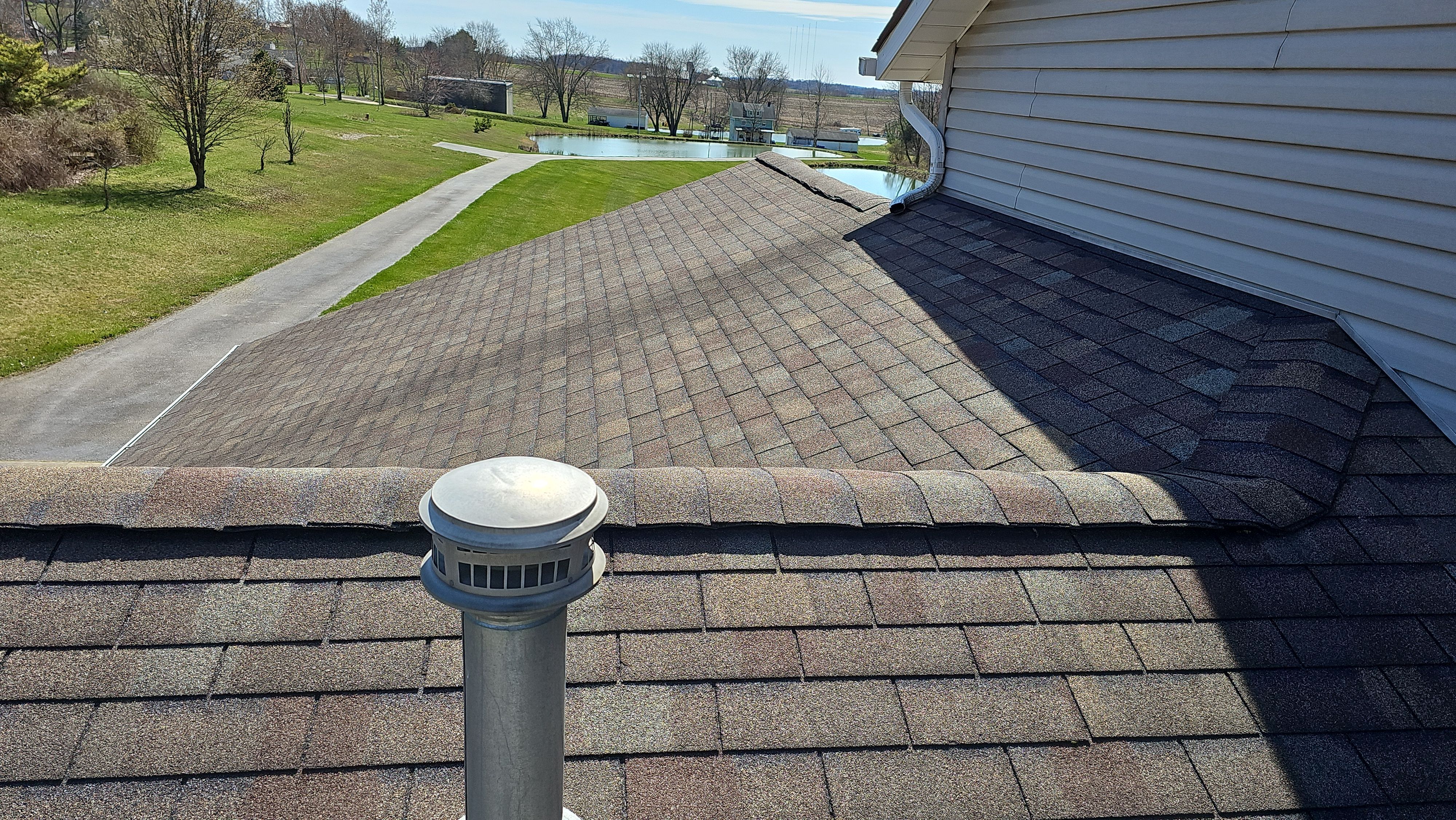 Atlas Pinnacle, Color, Coastal Granite, Drip Edge, Birch White by Eagle Eye Roofing