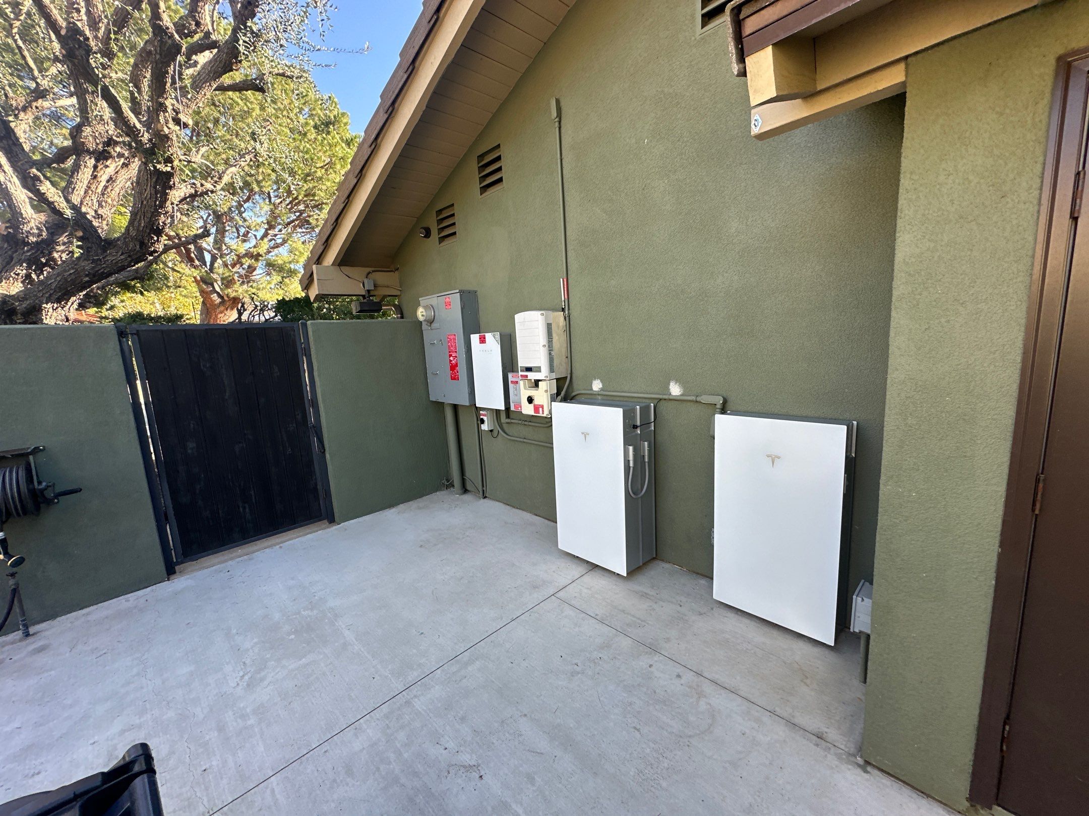Battery Installation Featuring Tesla Powerwall 3 in Santa Ana by AWS Solar