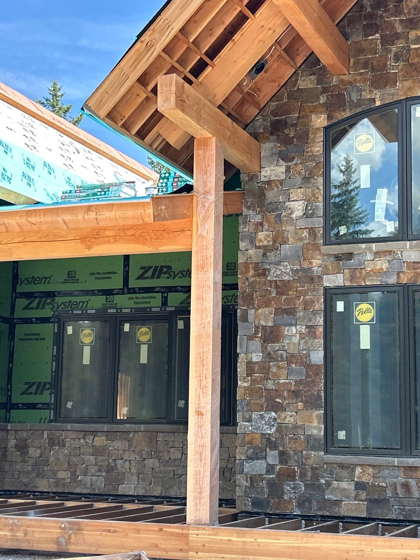 UHDZ Whitefish Hills - Weathered Wood by Montana Roofing Solutions