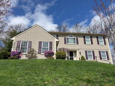 Everlast Taupe Vinyl Siding in Pittsburgh
