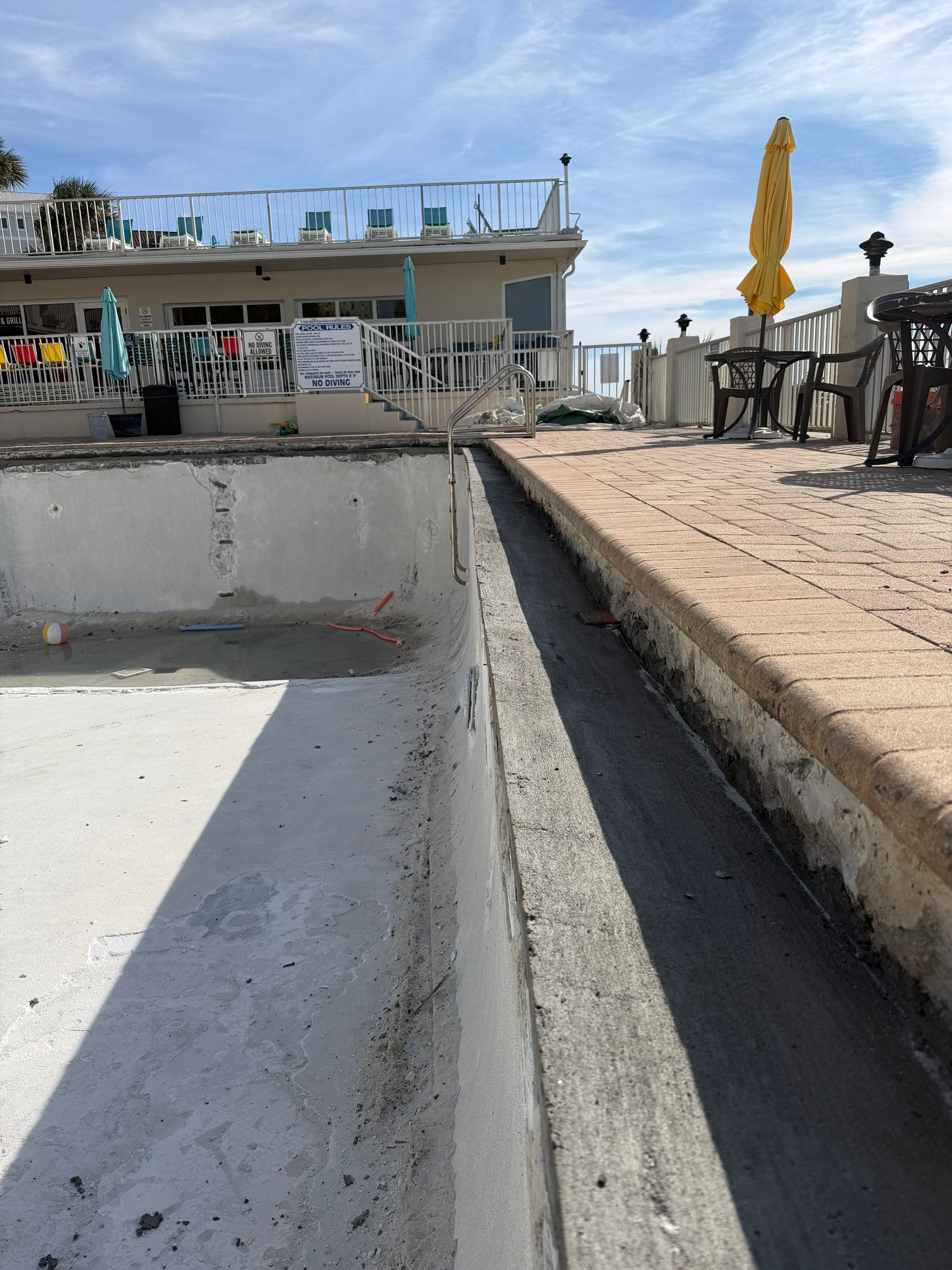 Beachside Resort - PCB by ASP - America's Swimming Pool Company