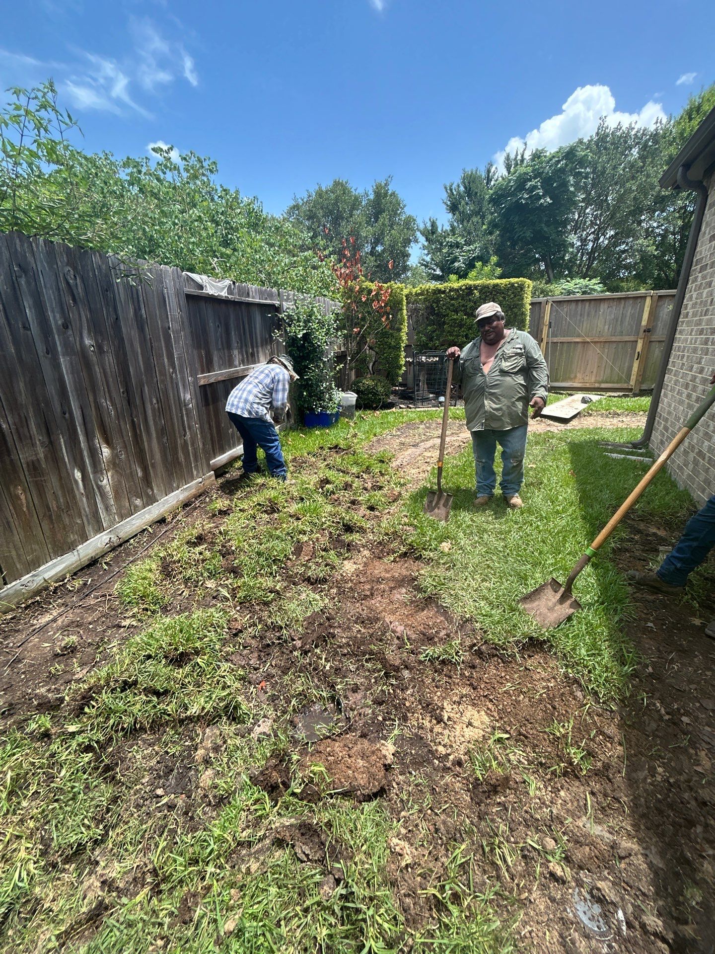 📸 Linda & Dave Showcase: Backyard & Side Yard Renovation by Texas Urban Elements