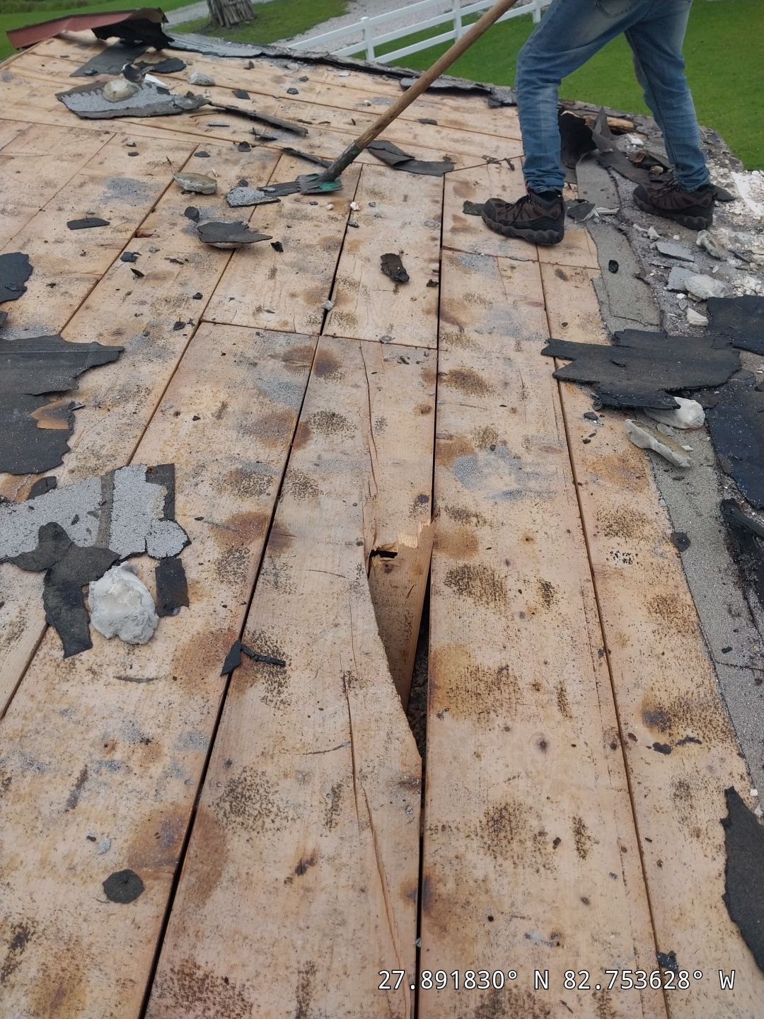 Project in Largo 33773 by Mitchell Roofing Company LLC 