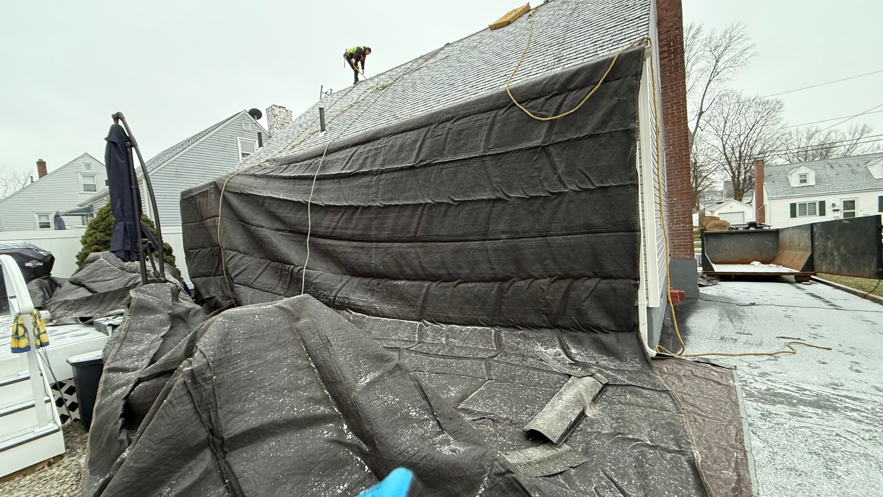 Owens Corning Duration: Onyx Black in Manchester by Golden Shield Roofing