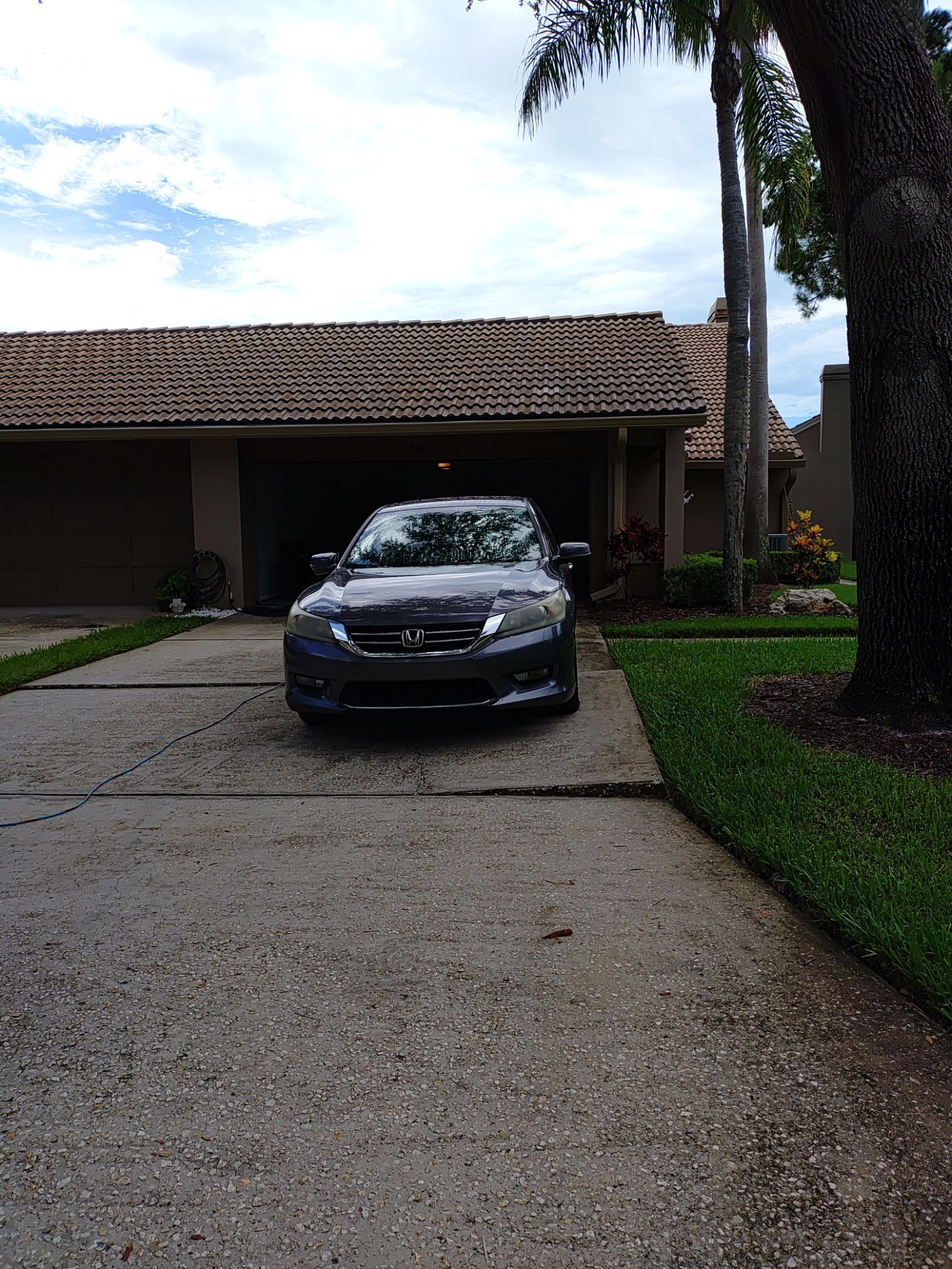 Replace gutter using Gutter Guards, Seamless Gutters, New Downspouts in Palm Harbor FL by Gutter Professors