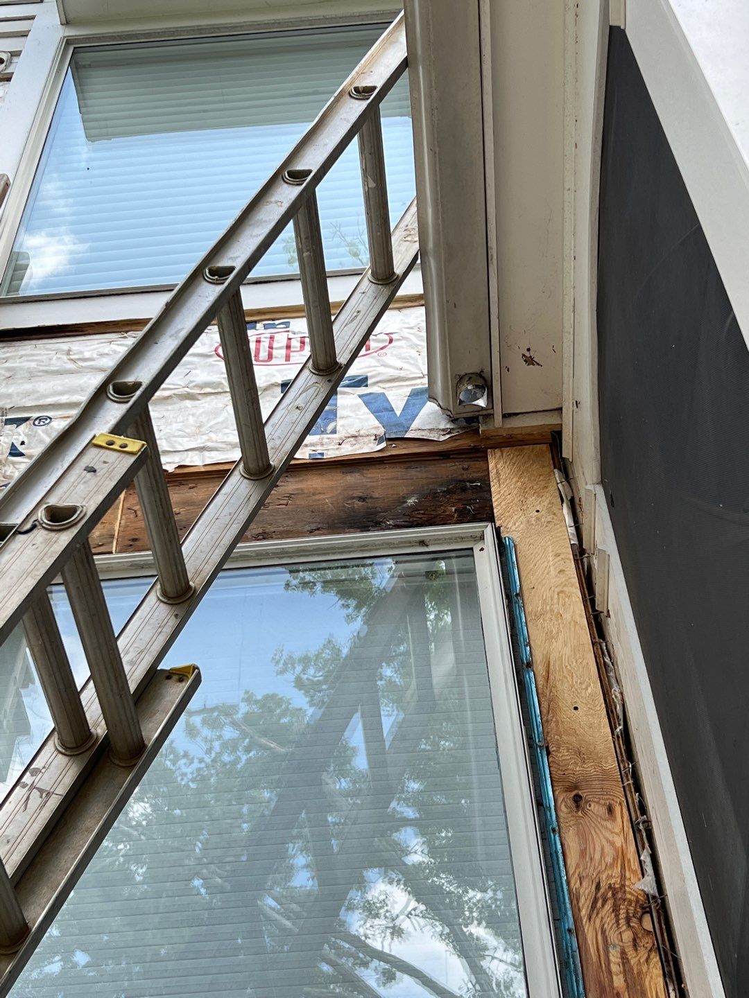 Arlington Hardie Installation - Arctic White by RM Banning, Inc.