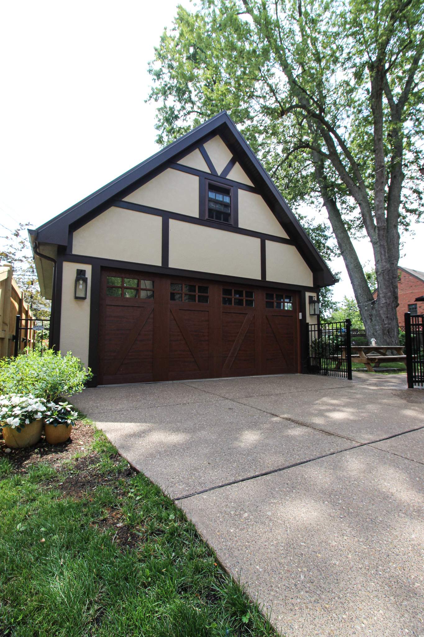 Garage and Concrete by Ivy Lea Construction