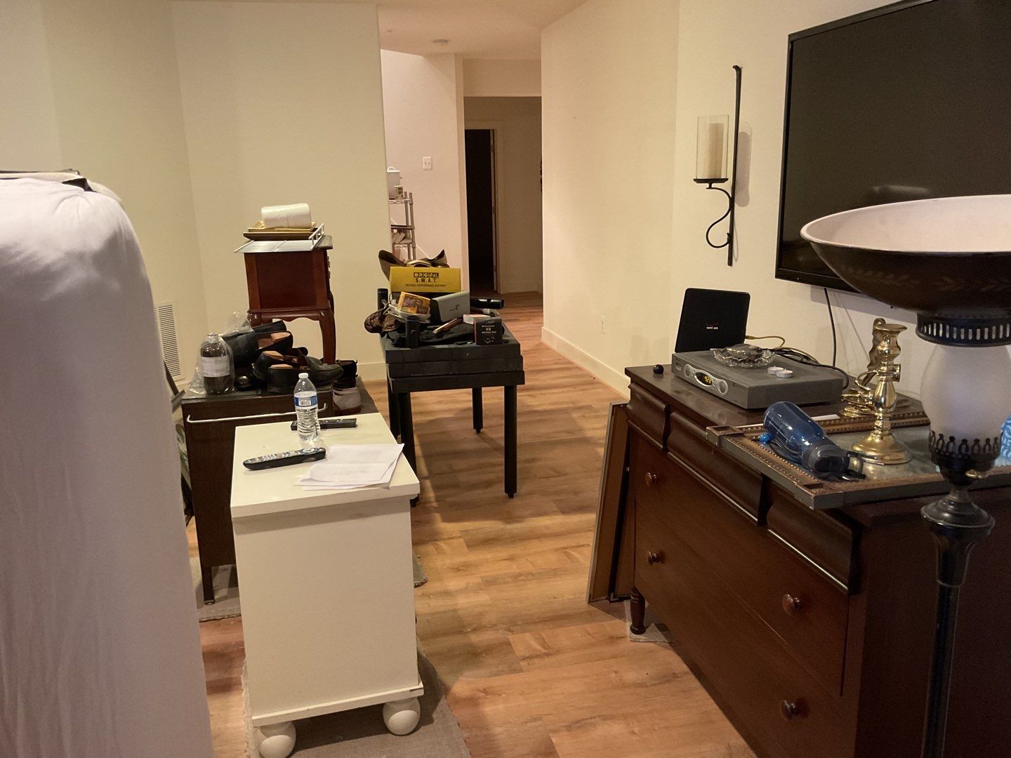 Flooring Installation using Laminate floors Installtion  by Alpha Design Services