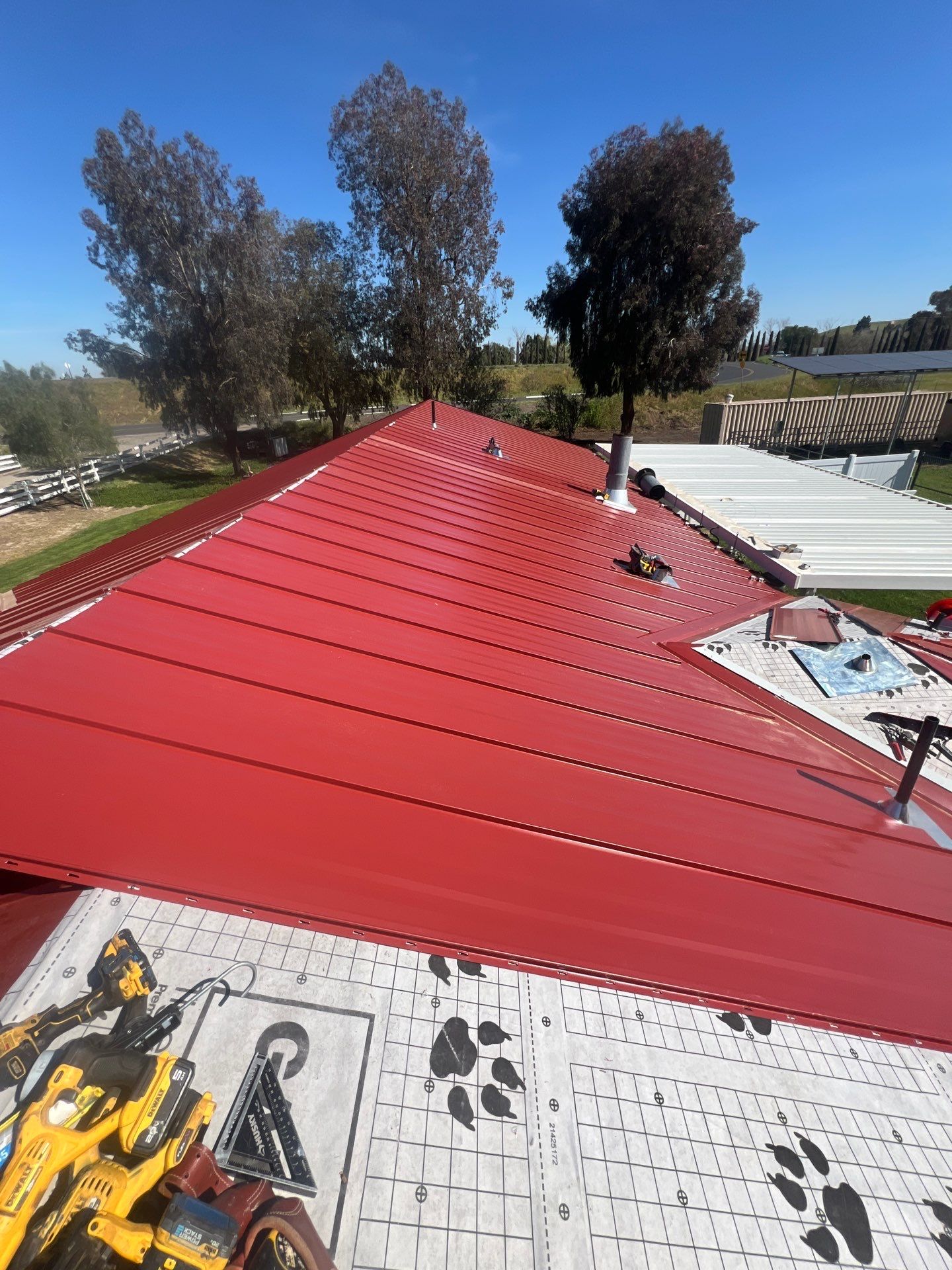 Metal Roofing by Straight Edge Roofing Inc
