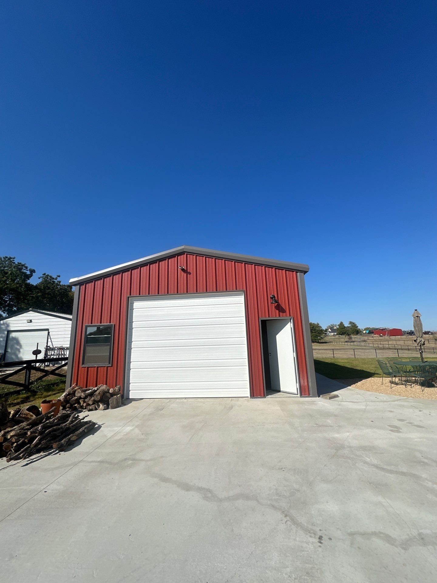 2" close cell foam on this new shop Sanger Tx  by Apex Insulation Solutions