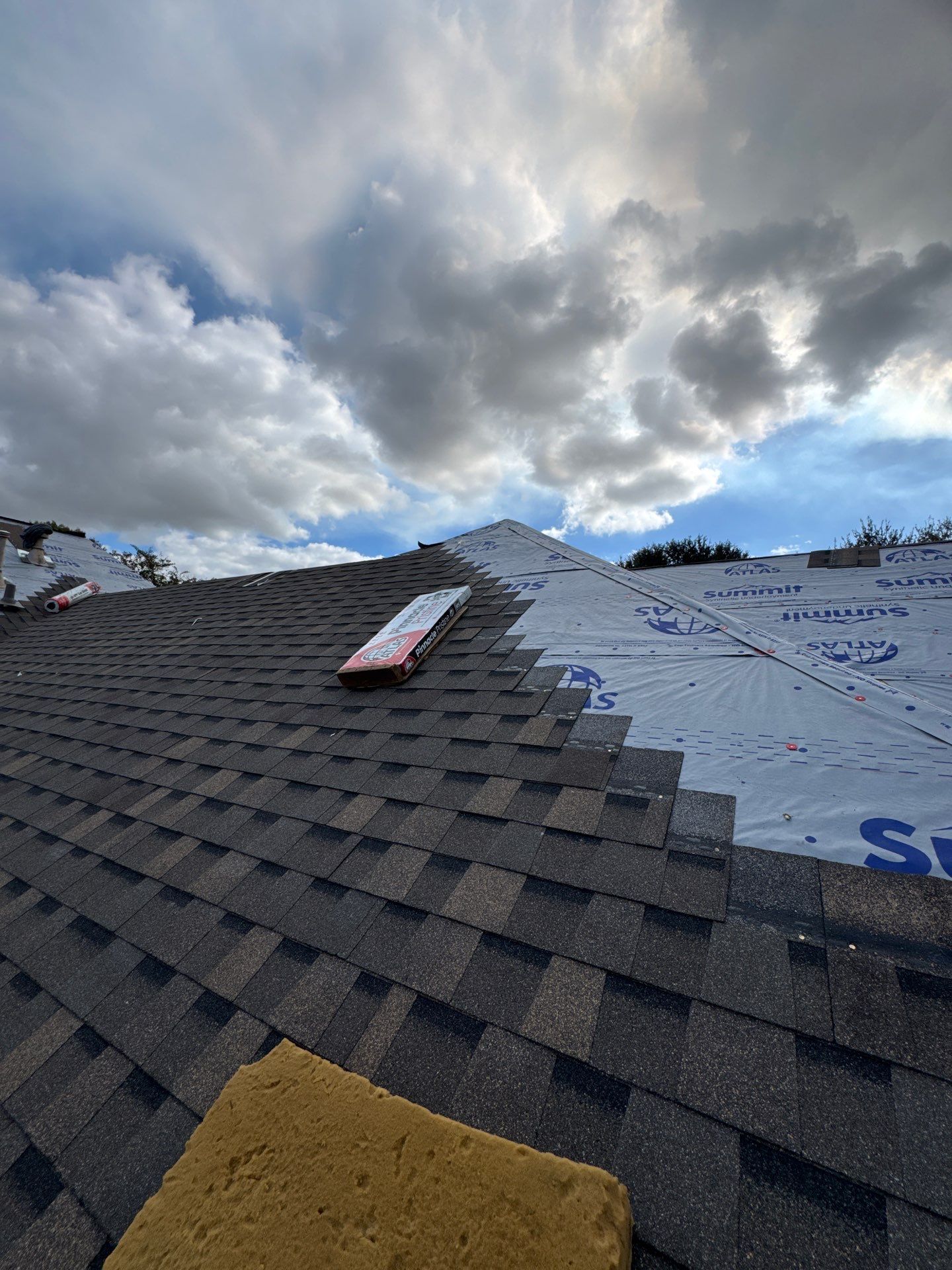 Atlas Pinnacle Pristine Weathered Shadow w Hi profile Ridge Cap by Top Team Roofing & Construction