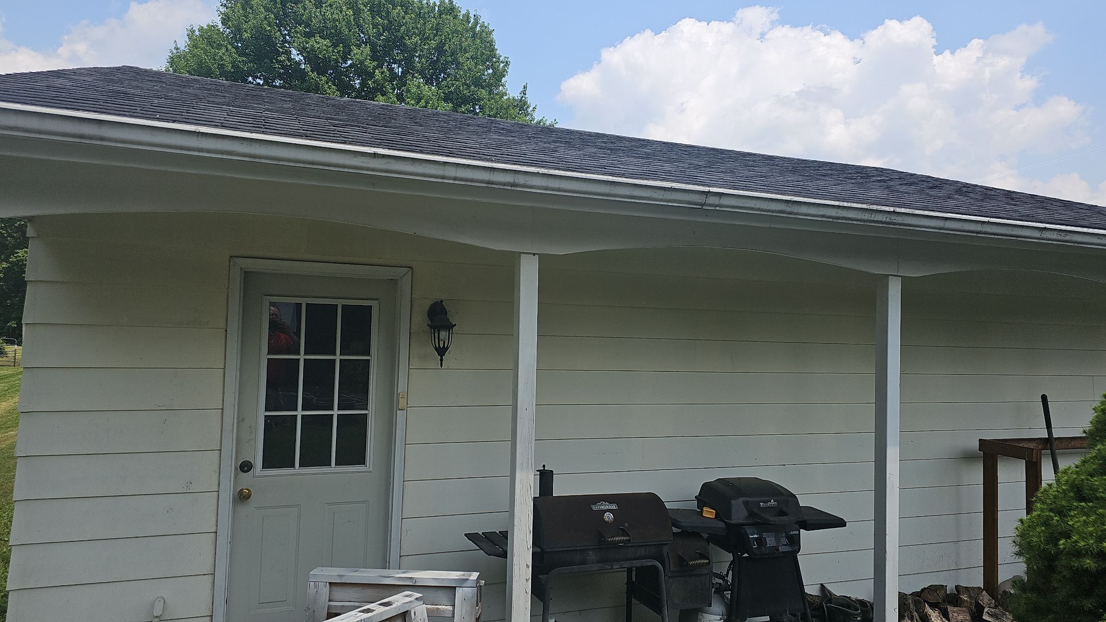 ATLAS PINNACLE COLOR: COASTAL GRANITE by Eagle Eye Roofing