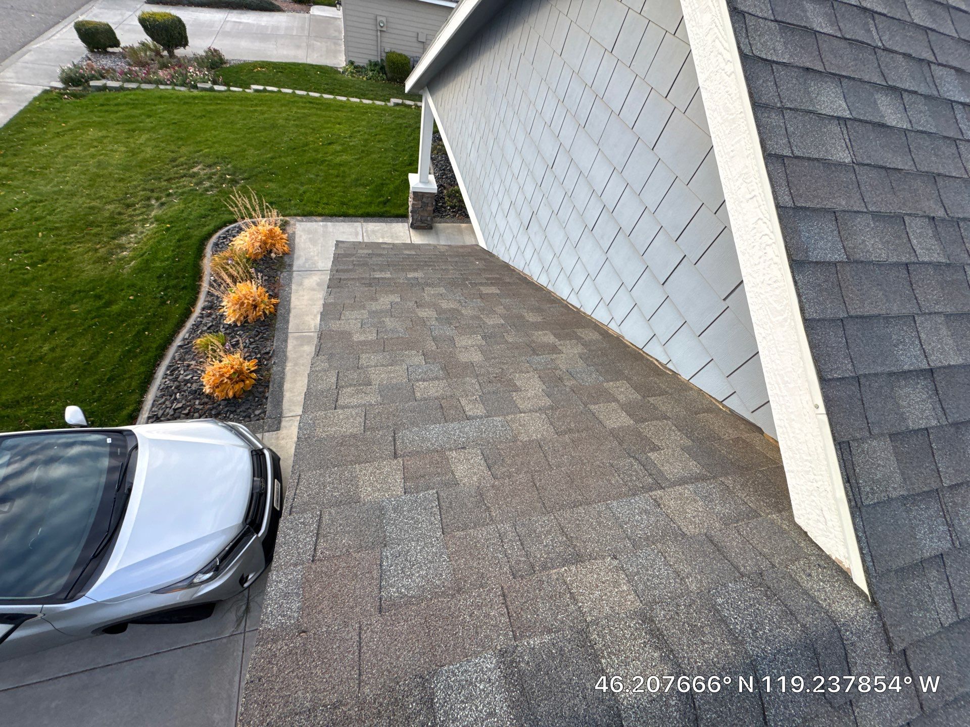 Architectural Asphalt Shingle Roof Replacement in Kennewick, Washington by Alpine Roofing