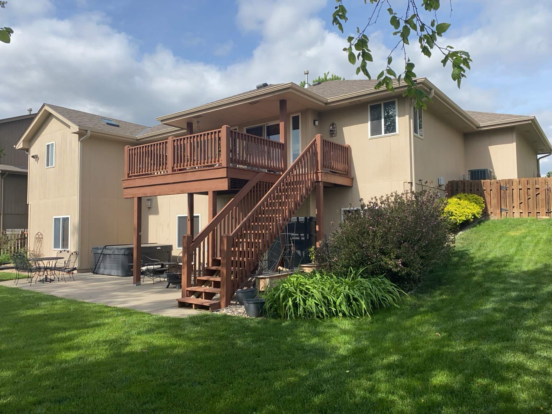 James Hardie Siding Replacement and Exterior Painting in Bellevue by Carps Complete Exteriors