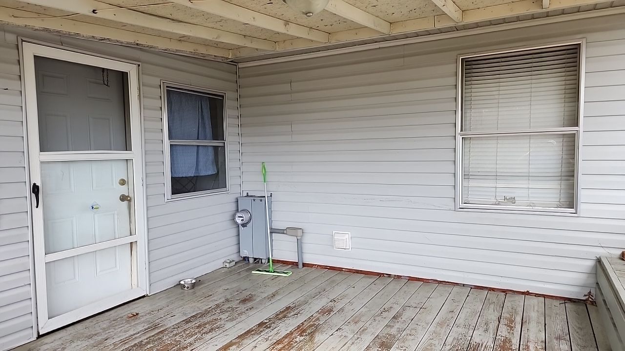 House Wash using cleaner by Power Wash Masters LLC