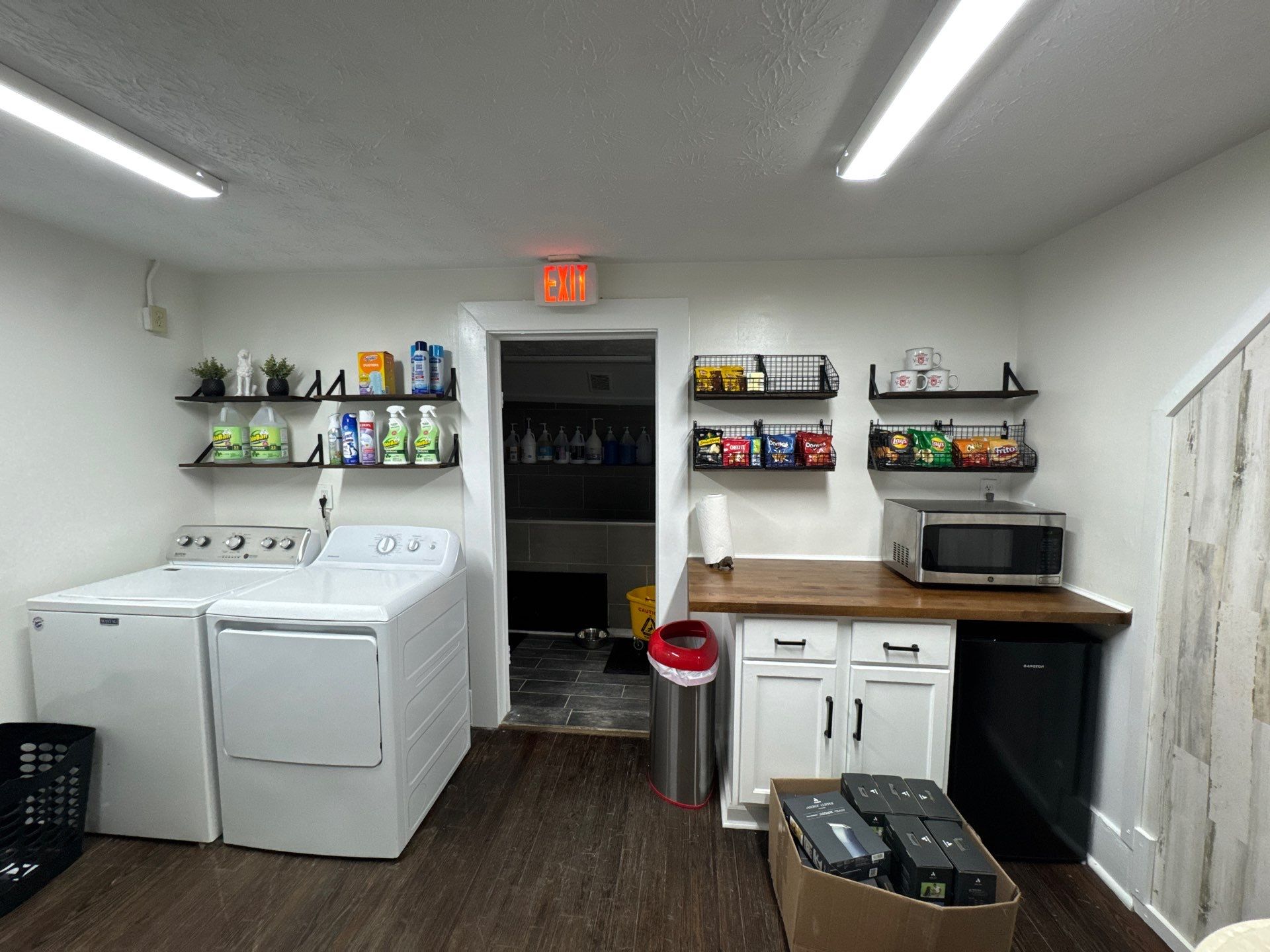 Commercial Pet Grooming Salon Interior Remodel in Powder Springs by Swift Home Renovations