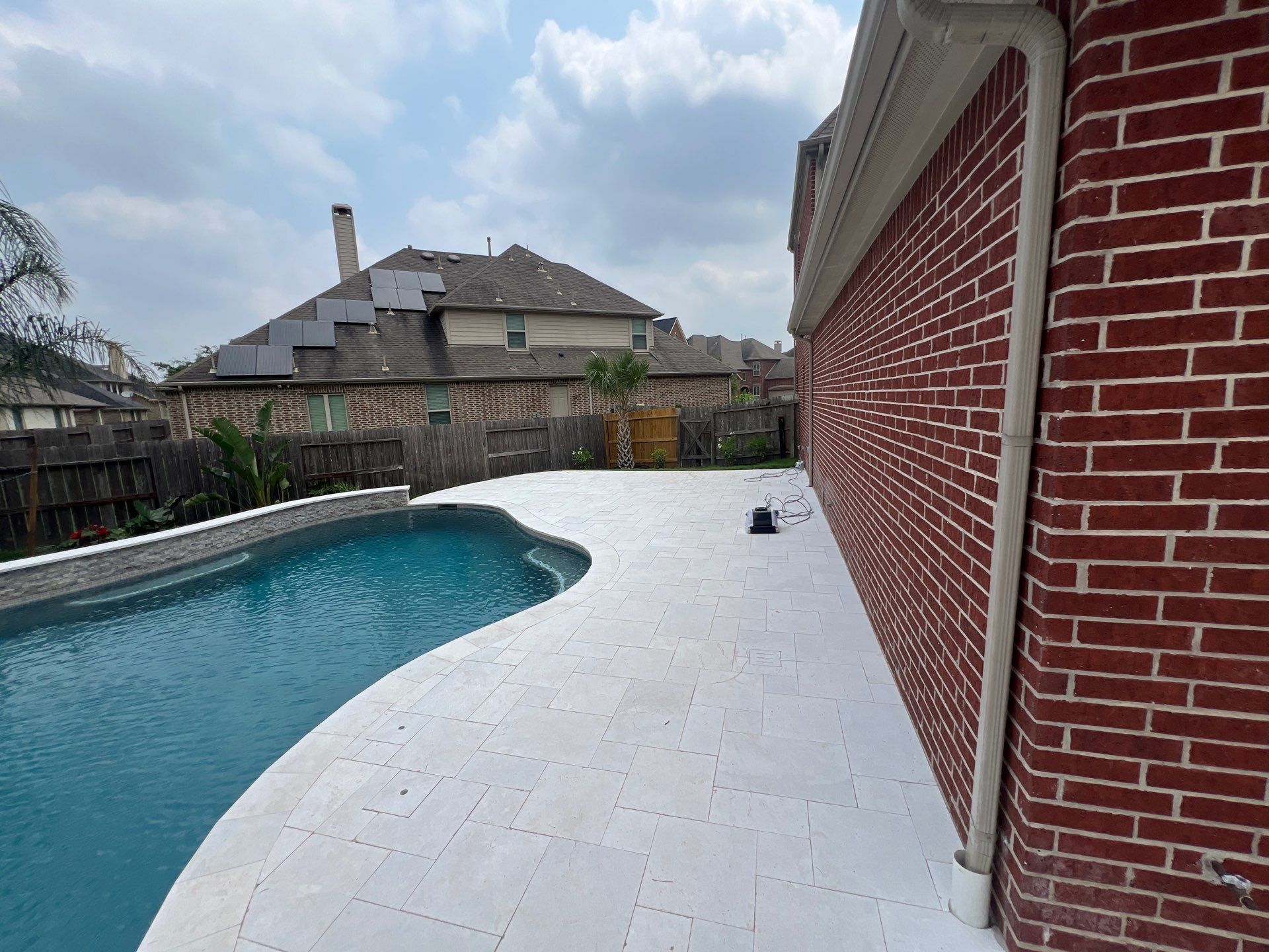 D&R In SugarLand Tx  by Sunaura Solar