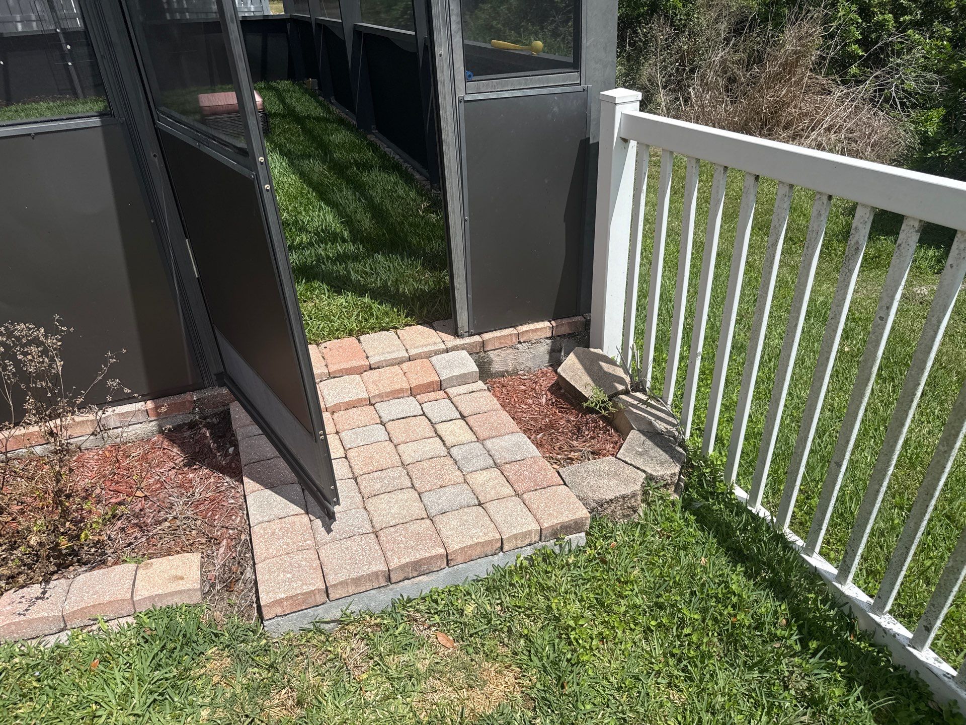 Vinyl Fence & Paver Patio Cleaning β Creekside Oaks, Parrish, FL by Sunshine AquaWash