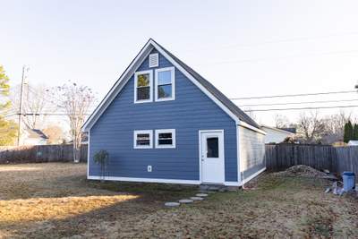 Night Gray Hardie Plank + Windows