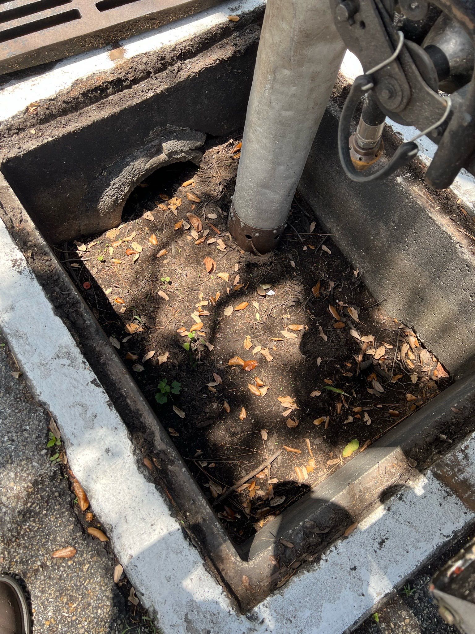 Apartment Complex Storm Water System Maintenance by APS Power & Water