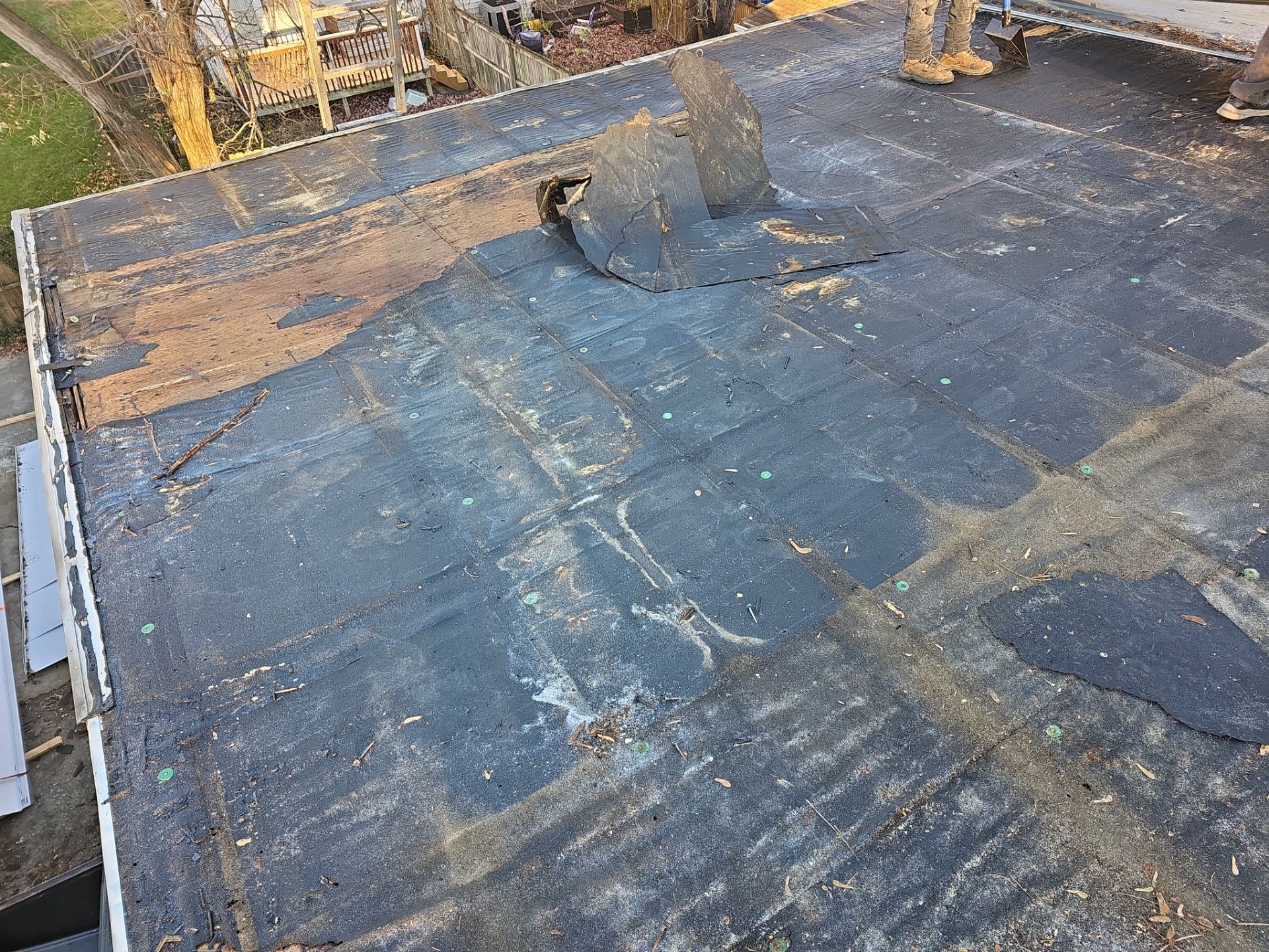 Metal Roof Replacement and Repair by Winchester Roofing