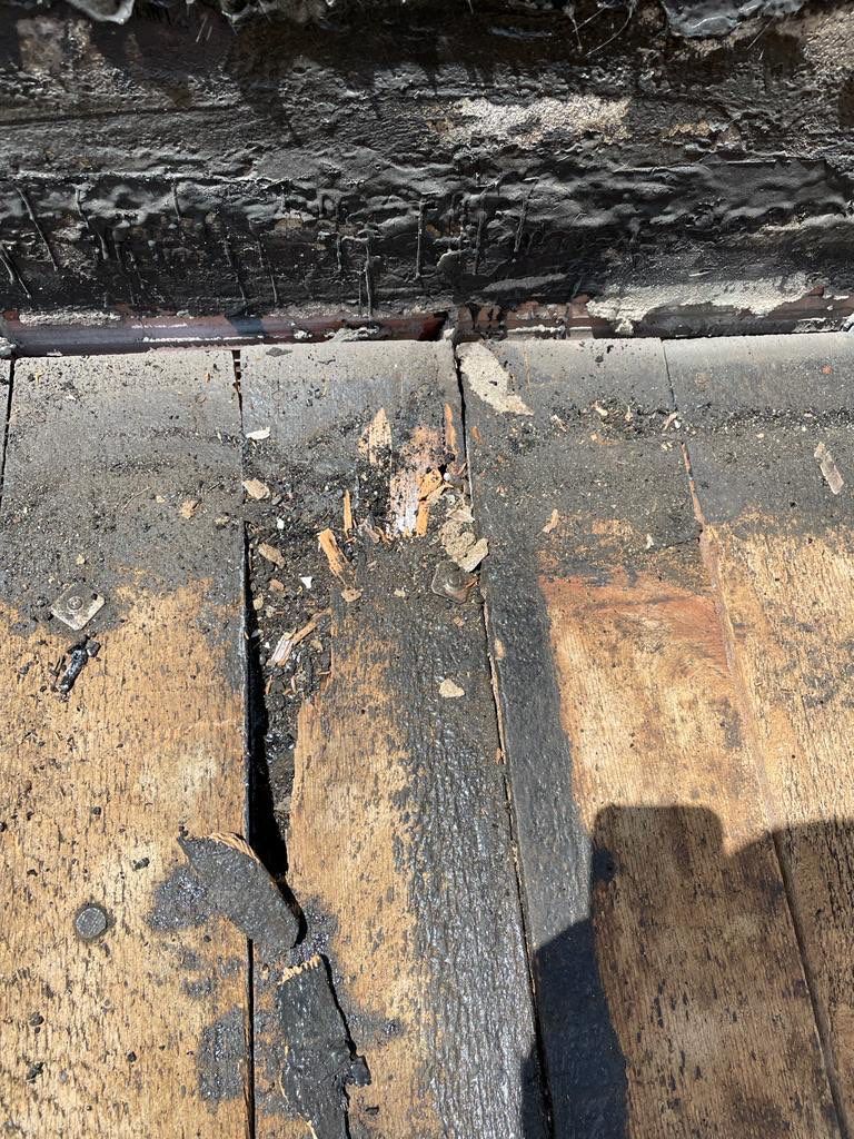 Commercial Roofing Installation using Conklin BenchPly system with PUMA top coat (imbedded fabric system) by Straight Edge Roofing Inc