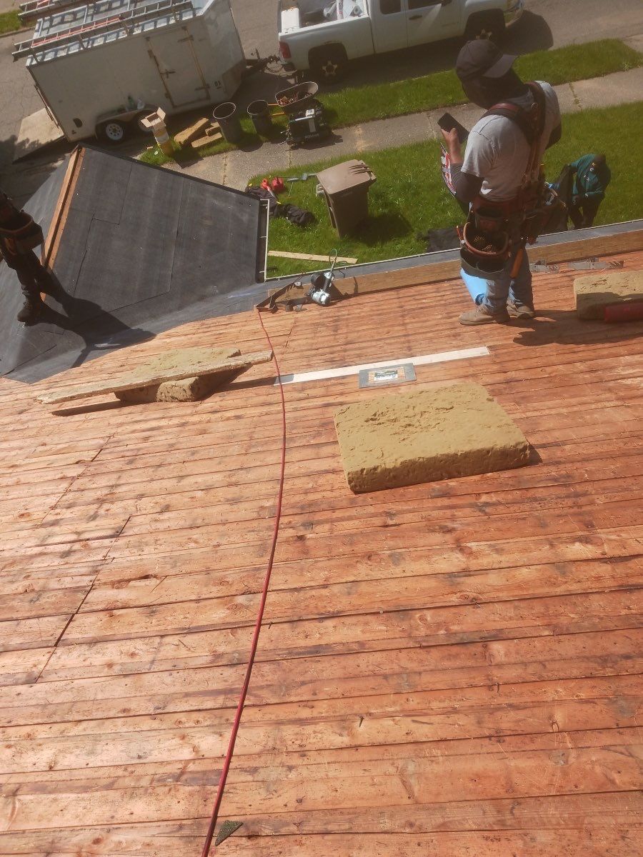 Roof Replacement using CertainTeed Landmark by 180 Contractors