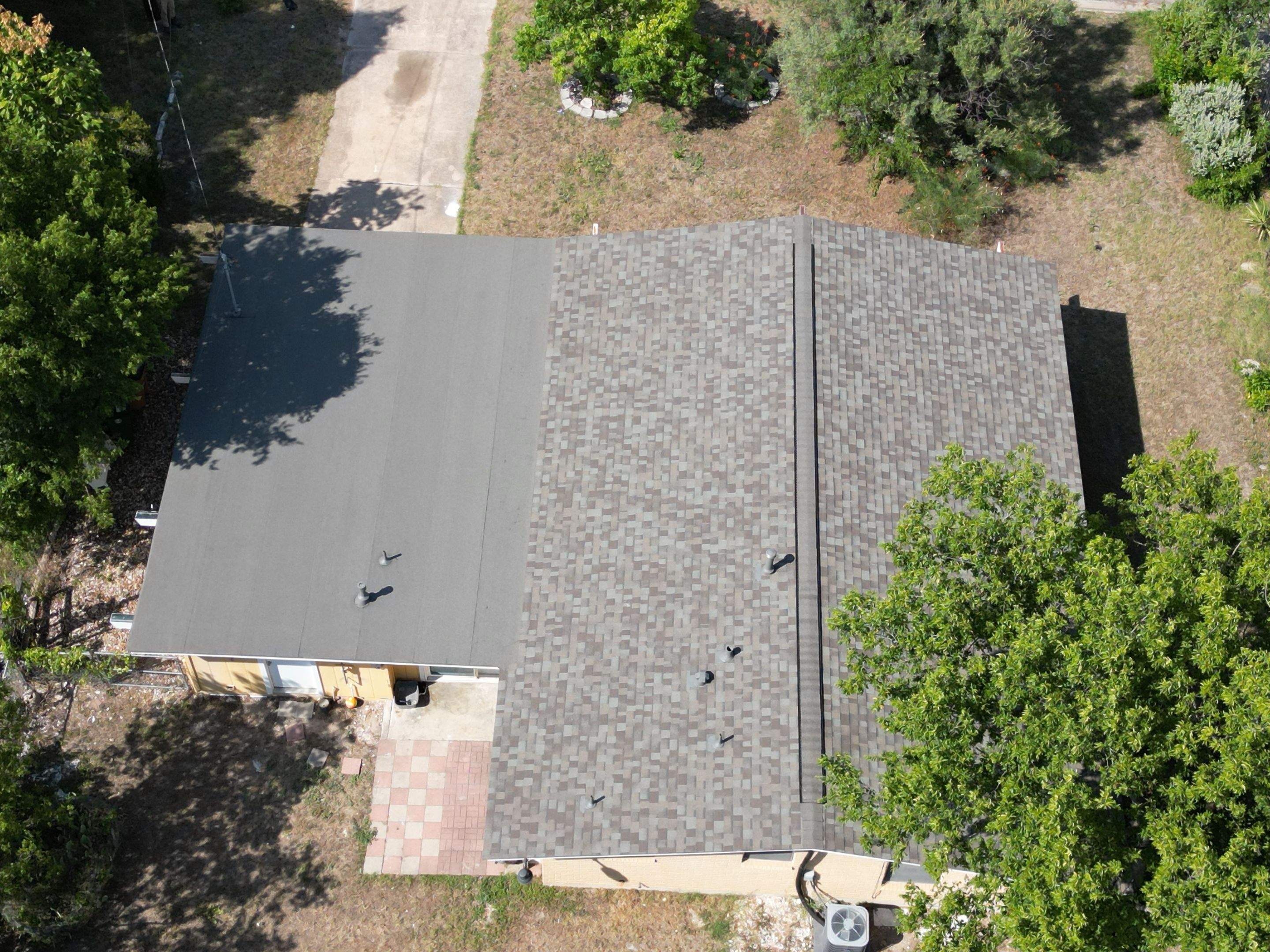 Driftwood - Owens Corning TruDefinition Duration  by RoofsOnly.com