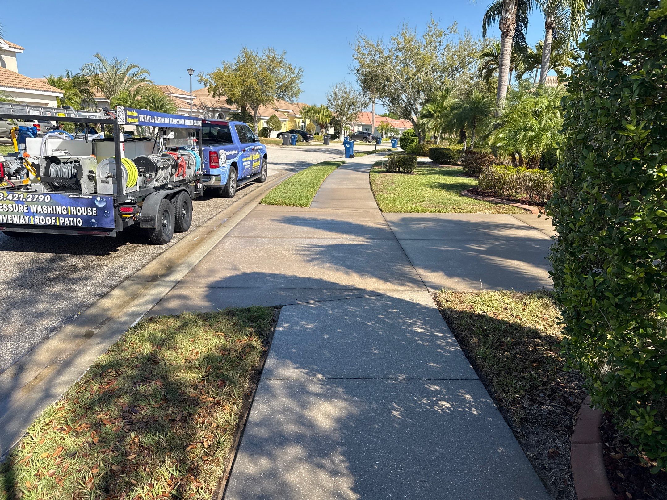 Driveway, Pool Deck & Lanai Cleaning – Heritage Harbour Golf Club, Bradenton, FL by Sunshine AquaWash