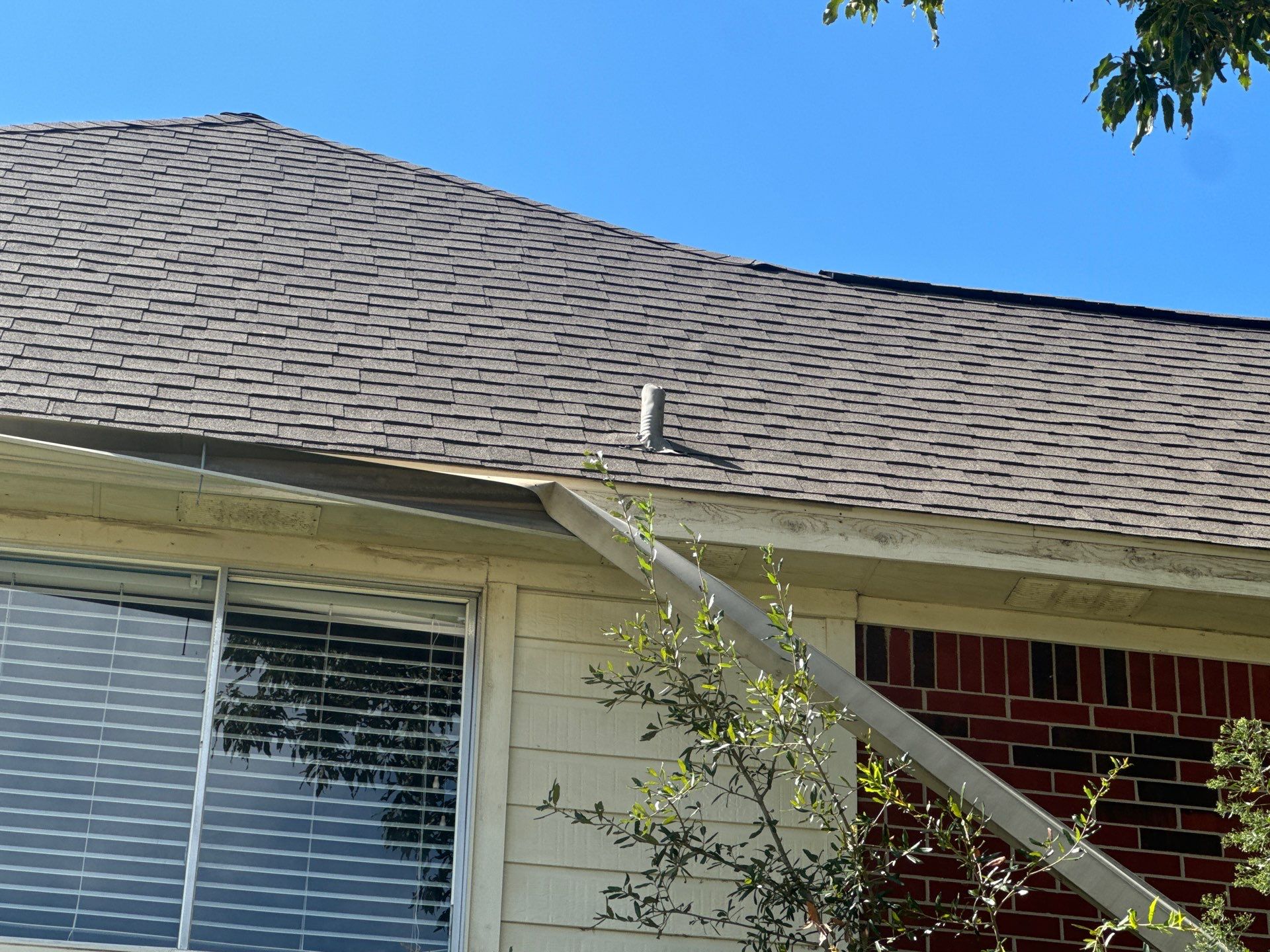 Gutter & Fascia board replacement by Associates Roofing Unlimited